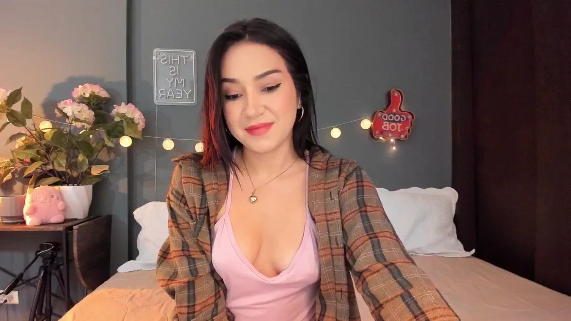 Gallery image thumbnail from dariadiaz_'s myfreecams stream on, 02/03/2026, 15:52 image 8 of 20