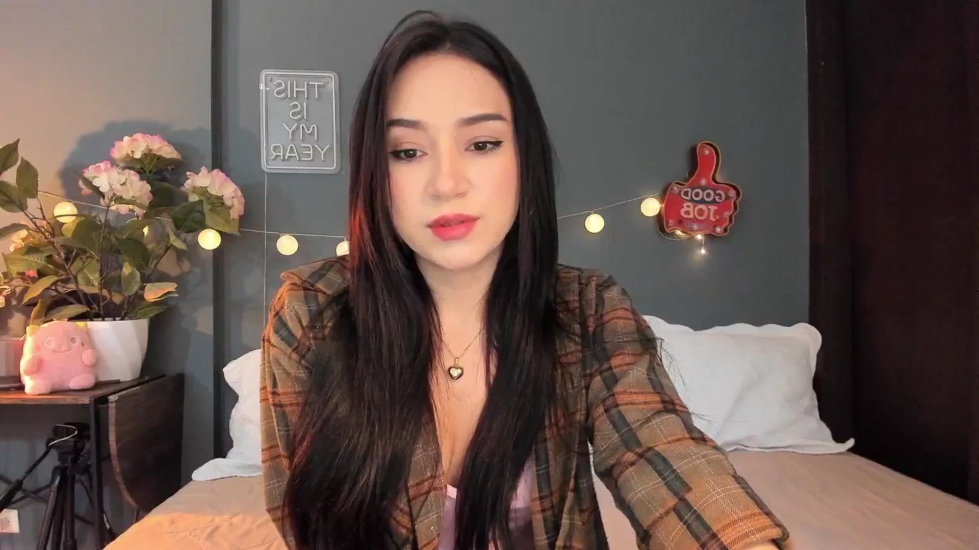 Gallery image thumbnail from dariadiaz_'s myfreecams stream on, 02/03/2026, 15:52 image 5 of 20