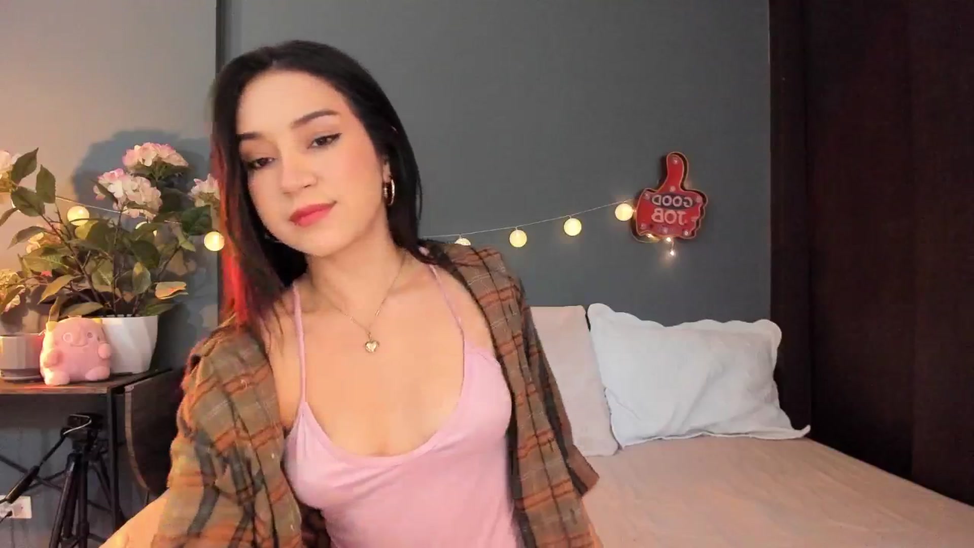 Gallery image thumbnail from dariadiaz_'s myfreecams stream on, 02/03/2026, 15:52 image 10 of 20