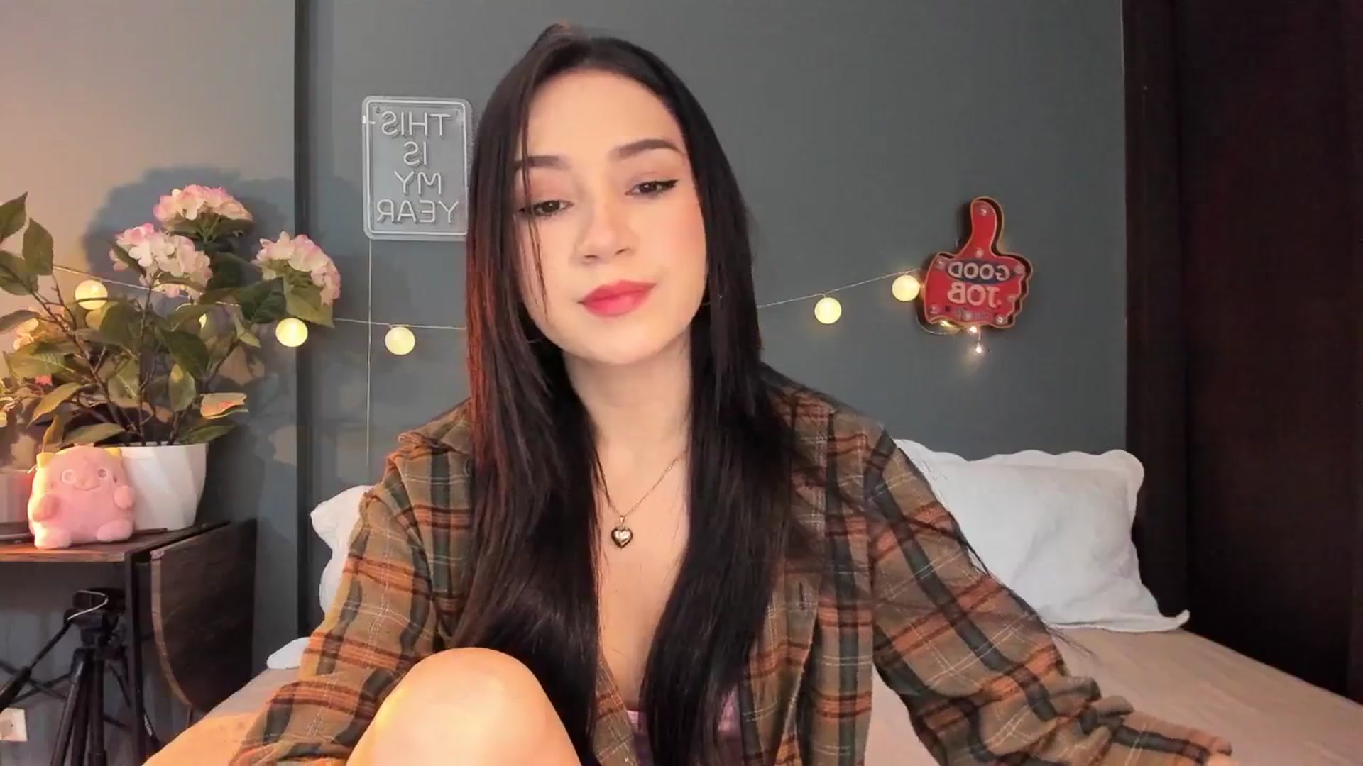 Gallery image thumbnail from dariadiaz_'s myfreecams stream on, 02/03/2026, 15:52 image 4 of 20