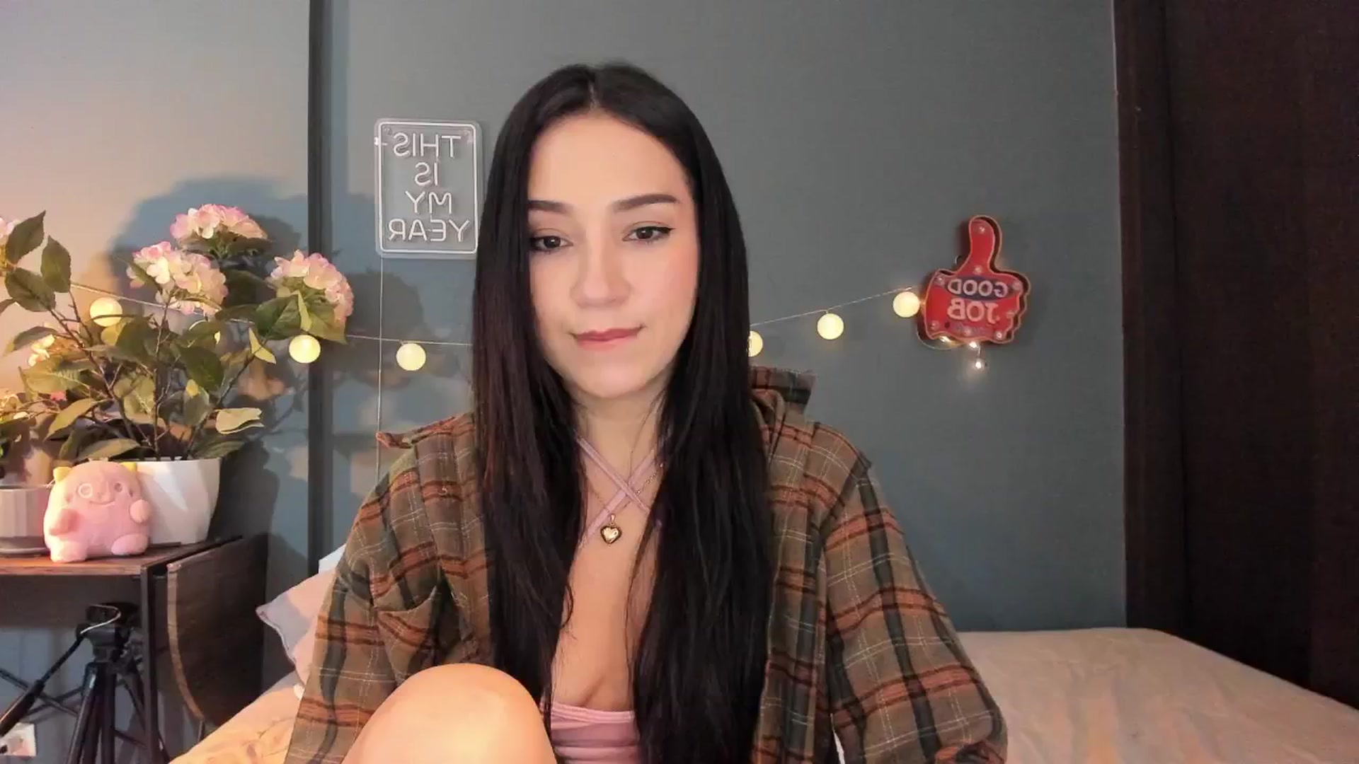 Gallery image thumbnail from dariadiaz_'s myfreecams stream on, 02/03/2026, 19:25 image 1 of 20