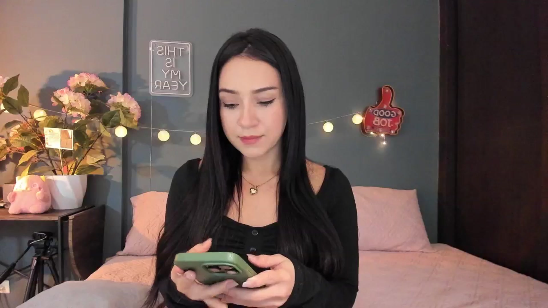 Gallery image thumbnail from dariadiaz_'s myfreecams stream on, 02/04/2026, 20:05 image 7 of 20