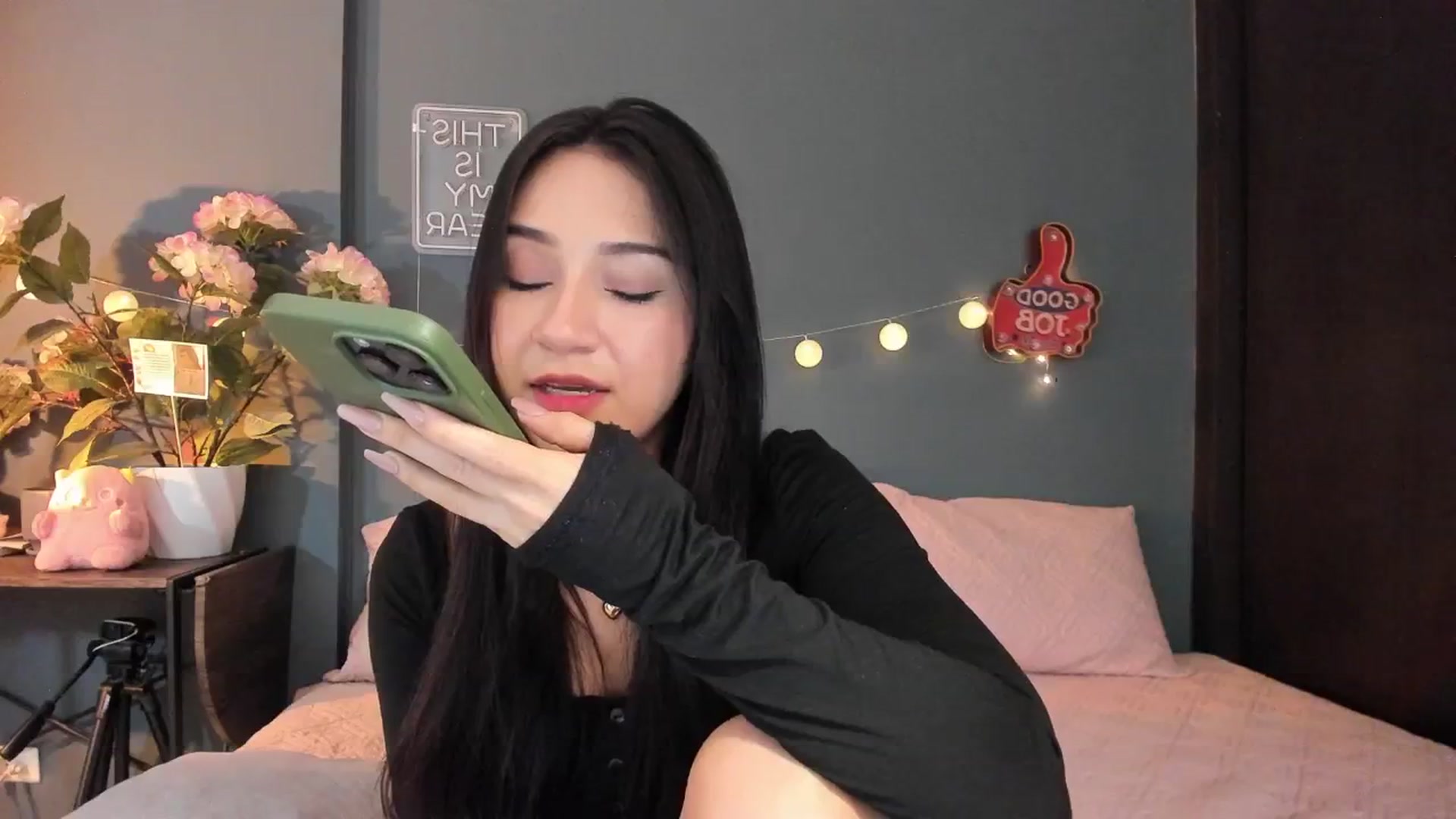 Gallery image thumbnail from dariadiaz_'s myfreecams stream on, 02/04/2026, 20:05 image 8 of 20