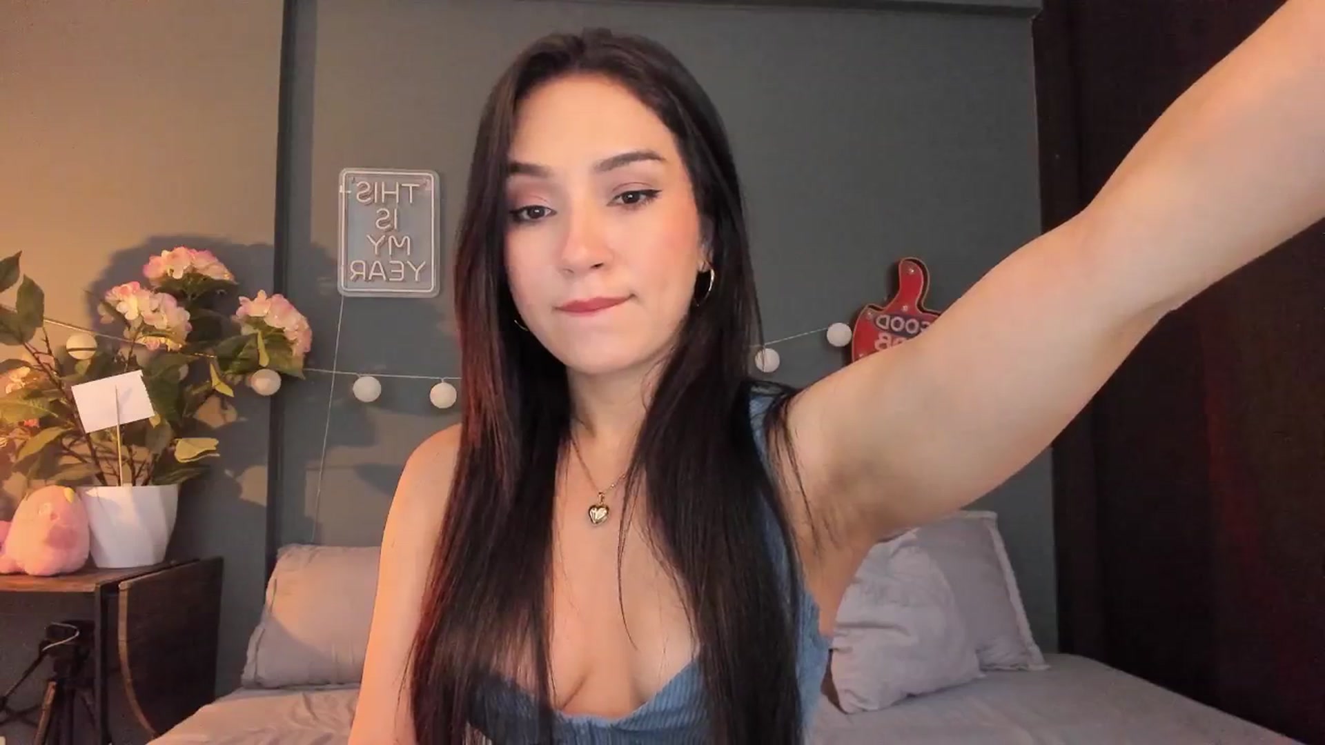 Gallery image thumbnail from dariadiaz_'s myfreecams stream on, 02/11/2026, 17:57 image 13 of 20