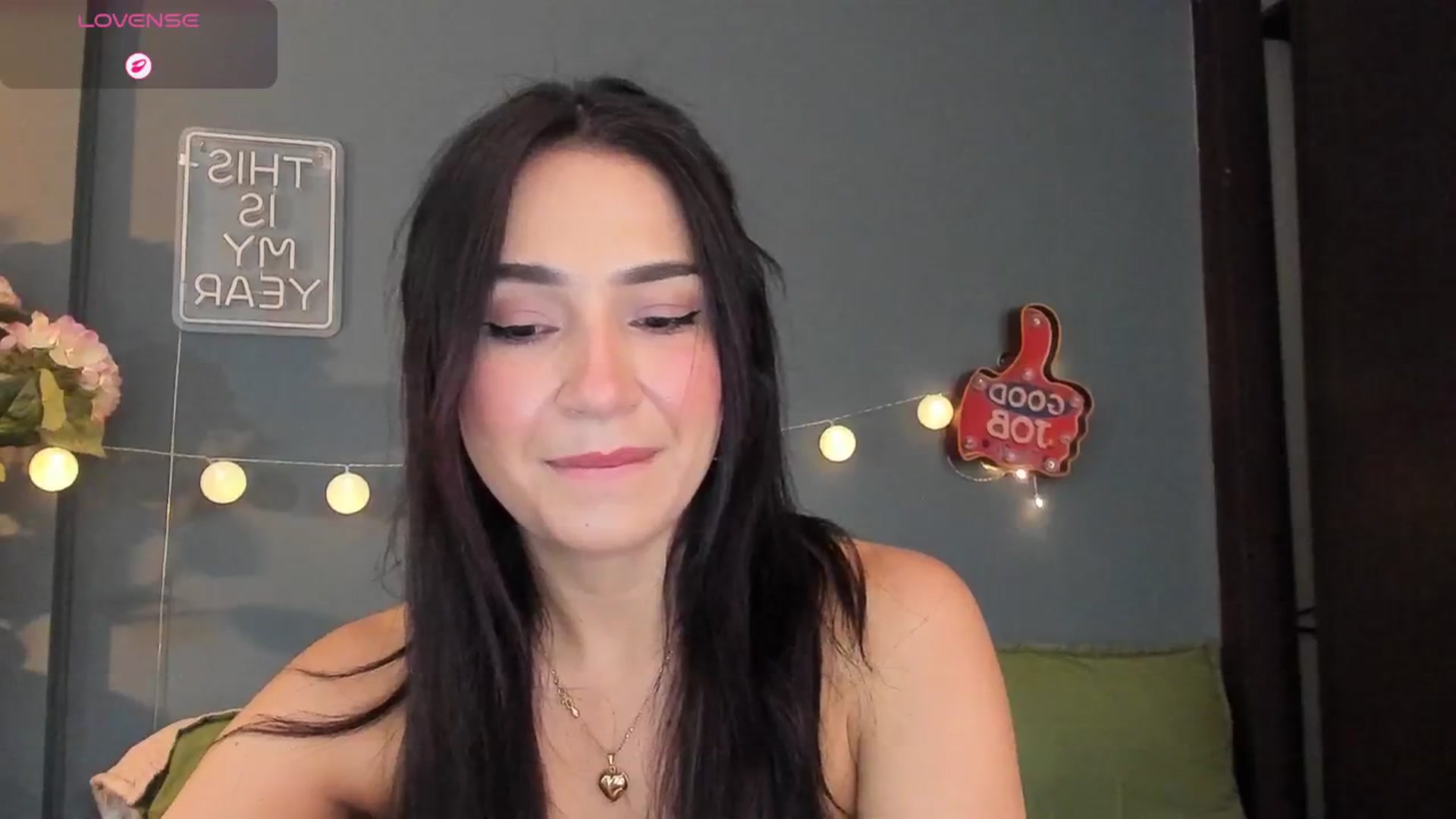 Gallery image thumbnail from dariadiaz_'s myfreecams stream on, 02/16/2026, 17:27 image 18 of 20