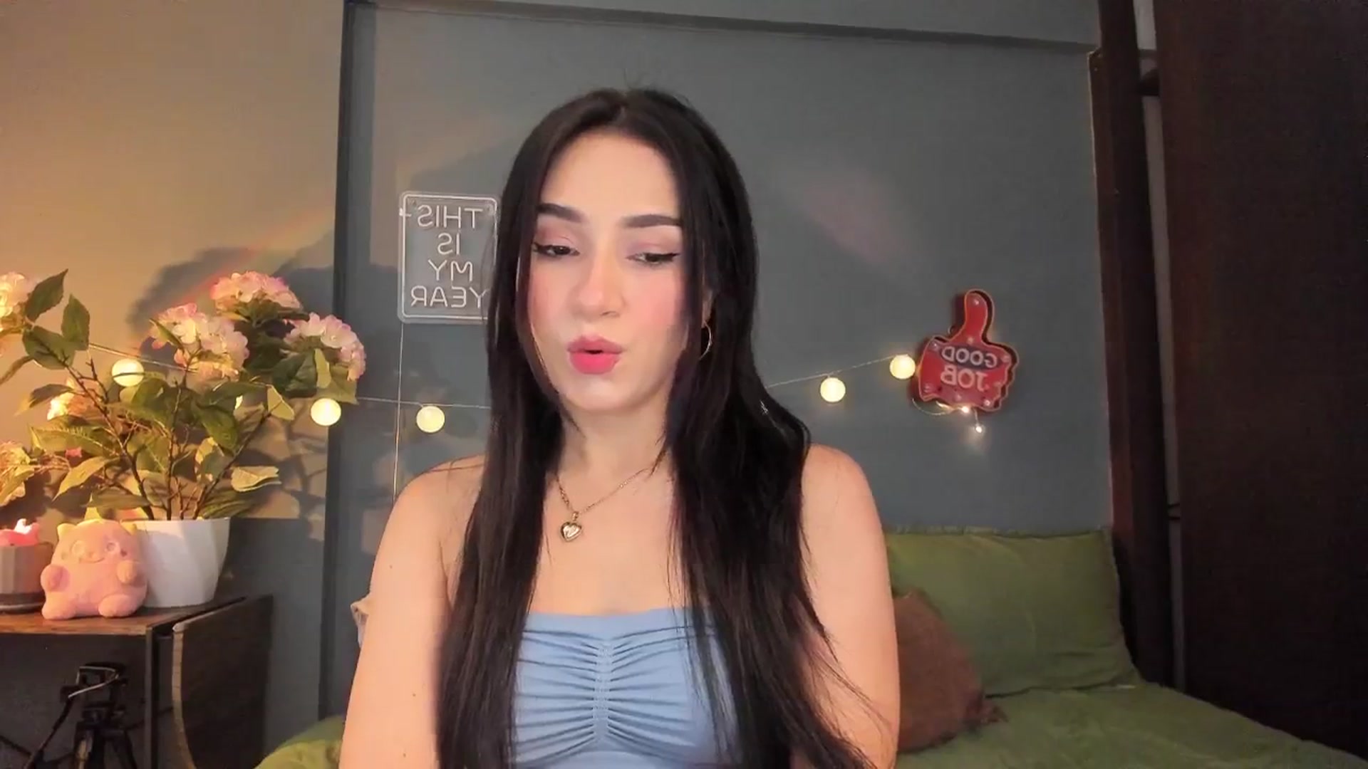 Gallery image thumbnail from dariadiaz_'s myfreecams stream on, 02/16/2026, 17:27 image 4 of 20