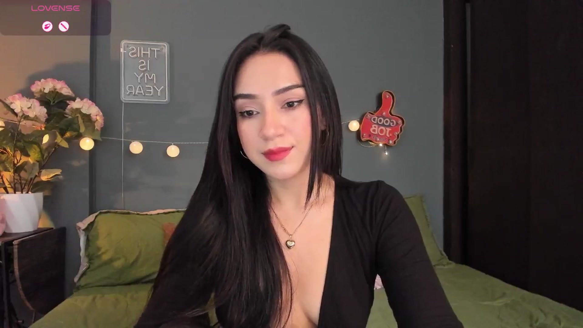 Gallery image thumbnail from dariadiaz_'s myfreecams stream on, 02/17/2026, 17:01 image 3 of 20