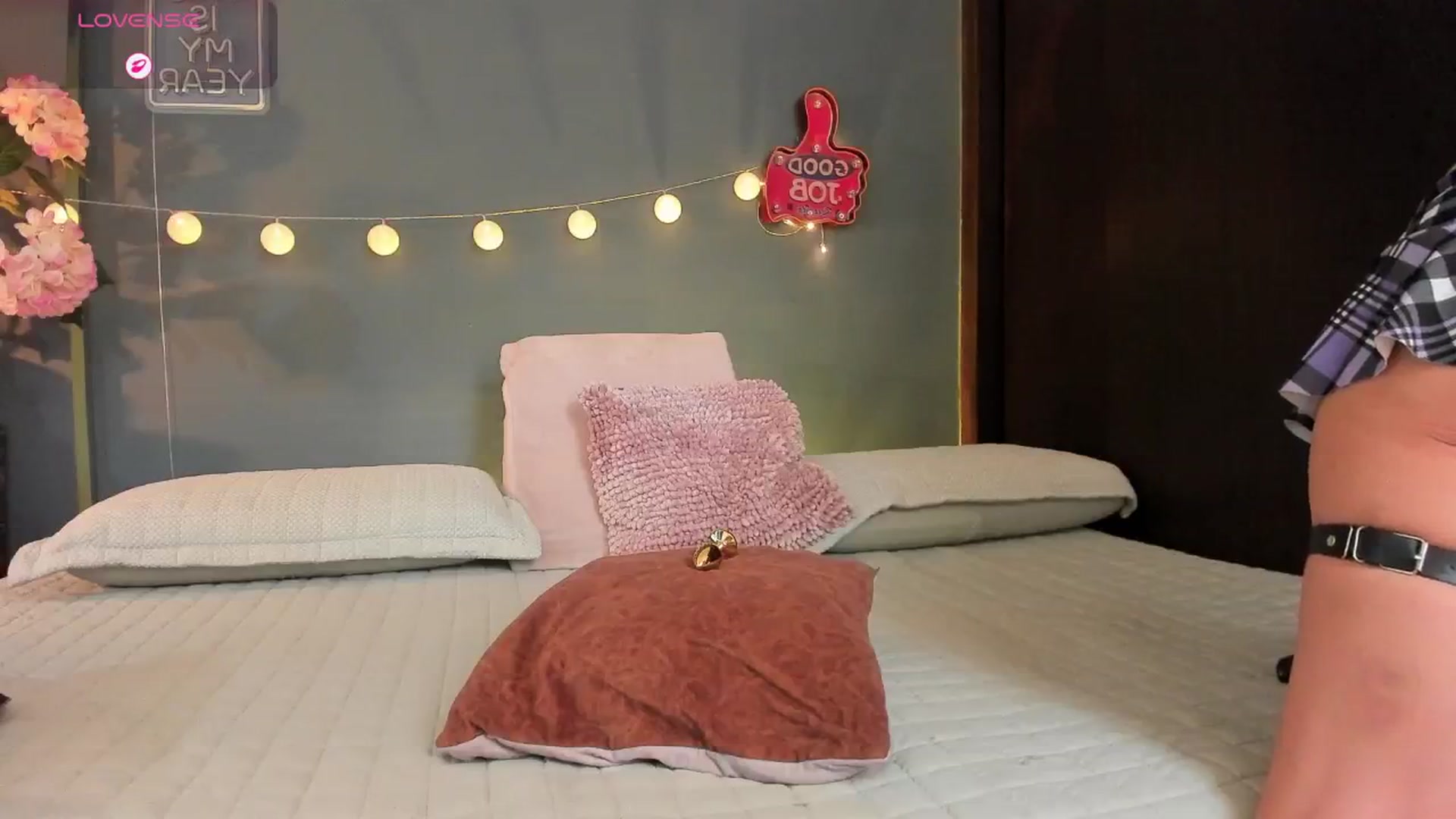 Gallery image thumbnail from dariadiaz_'s myfreecams stream on, 03/13/2026, 16:44 image 2 of 20