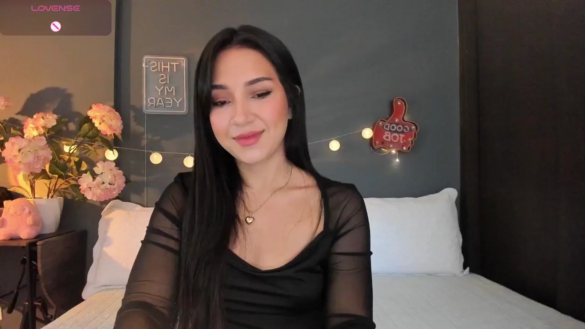 Gallery image thumbnail from dariadiaz_'s myfreecams stream on, 03/19/2026, 17:13 image 4 of 20