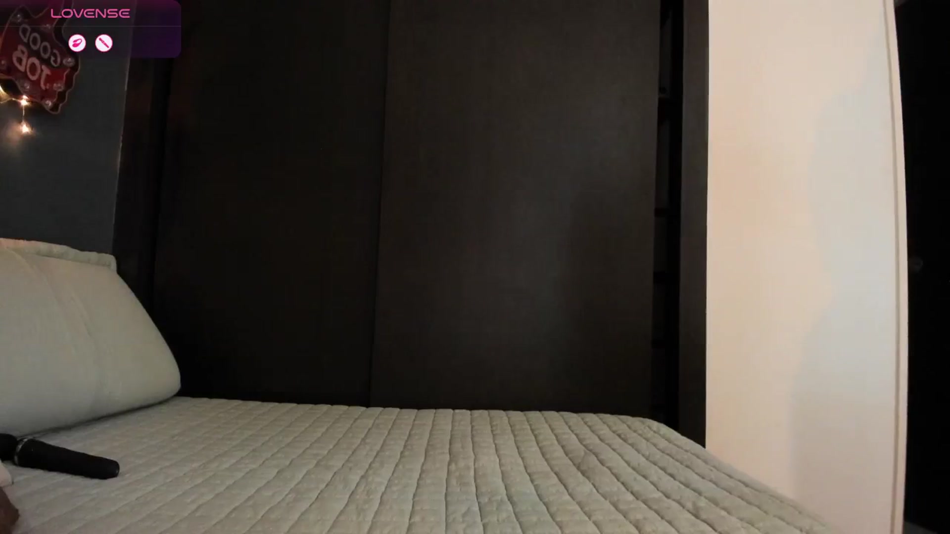 Gallery image thumbnail from dariadiaz_'s myfreecams stream on, 03/27/2026, 18:24 image 15 of 20