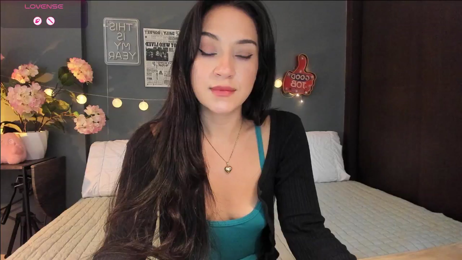 Gallery image thumbnail from dariadiaz_'s myfreecams stream on, 04/02/2026, 18:05 image 3 of 20