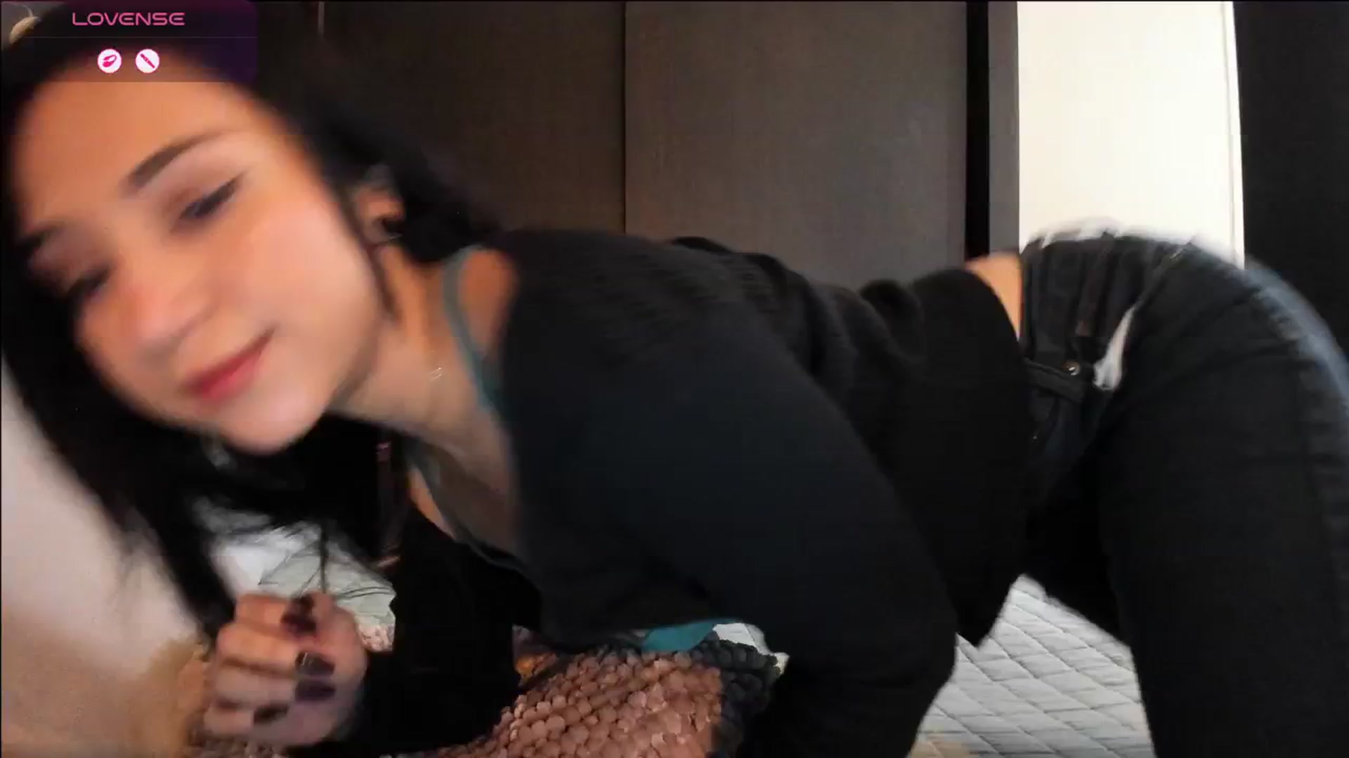 Gallery image thumbnail from dariadiaz_'s myfreecams stream on, 04/02/2026, 18:05 image 18 of 20