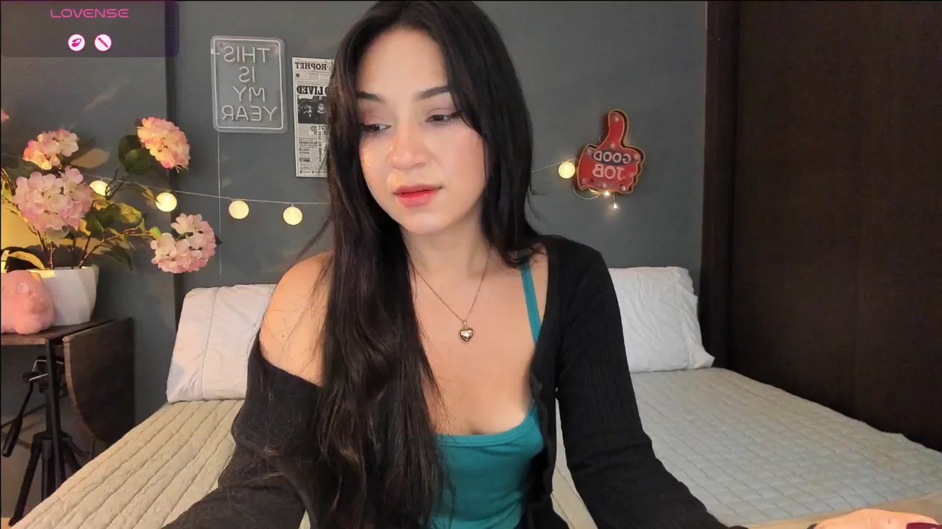 Gallery image thumbnail from dariadiaz_'s myfreecams stream on, 04/02/2026, 18:05 image 4 of 20
