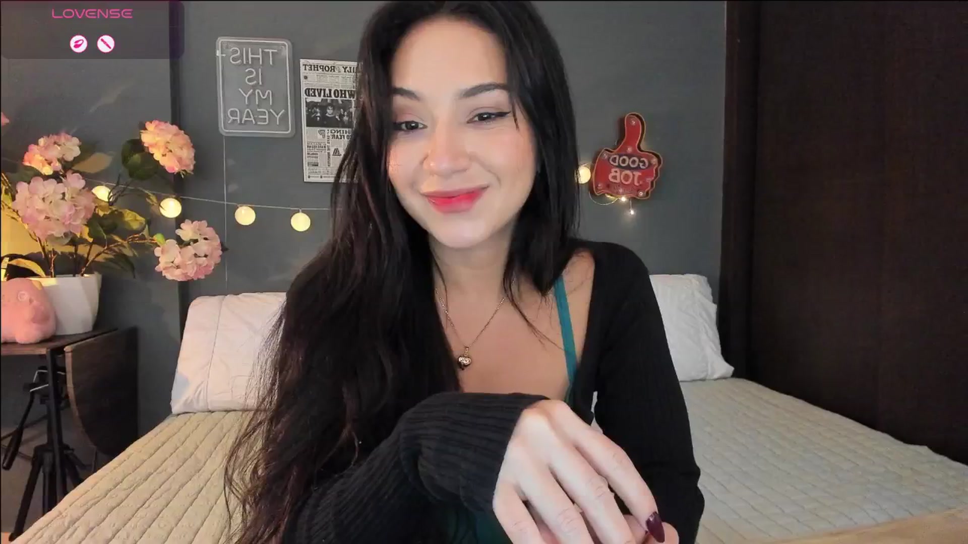 Gallery image thumbnail from dariadiaz_'s myfreecams stream on, 04/02/2026, 18:05 image 1 of 20