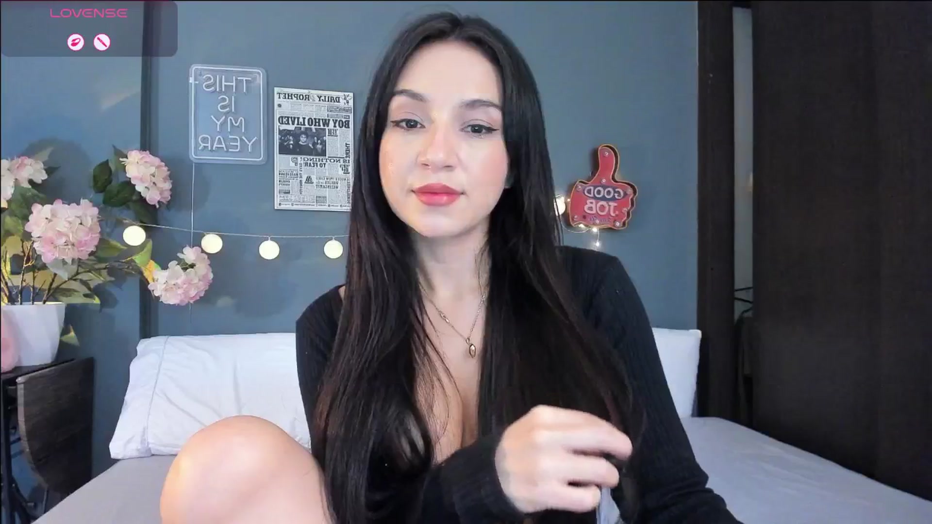 Gallery image thumbnail from dariadiaz_'s myfreecams stream on, 04/09/2026, 15:36 image 16 of 20