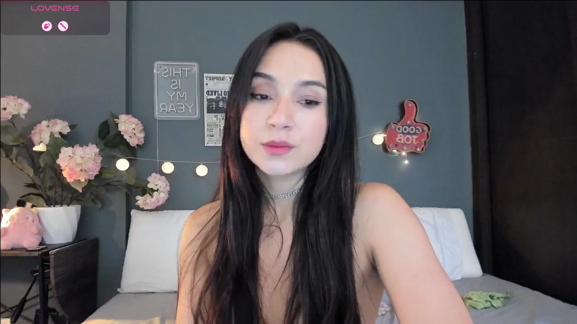 Gallery image thumbnail from dariadiaz_'s myfreecams stream on, 04/22/2026, 18:41 image 3 of 20
