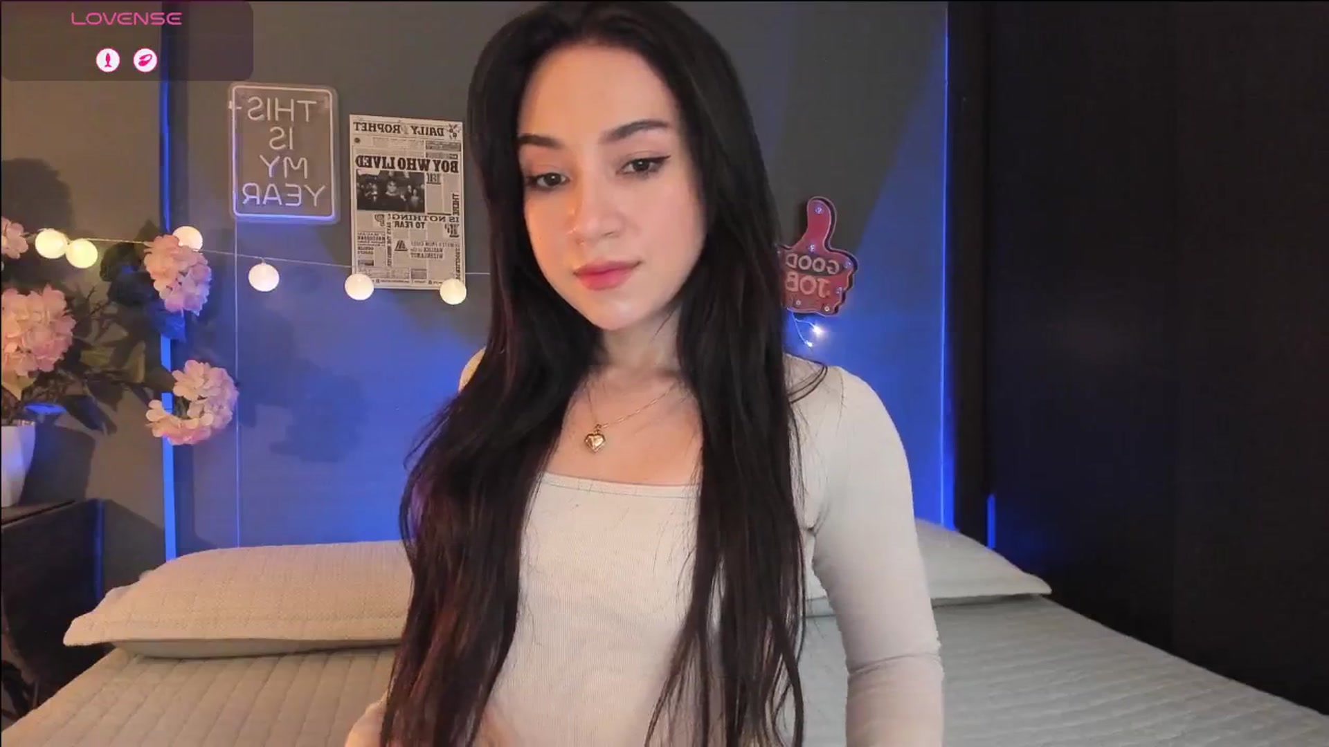 Gallery image thumbnail from dariadiaz_'s myfreecams stream on, 04/29/2026, 16:19 image 3 of 20