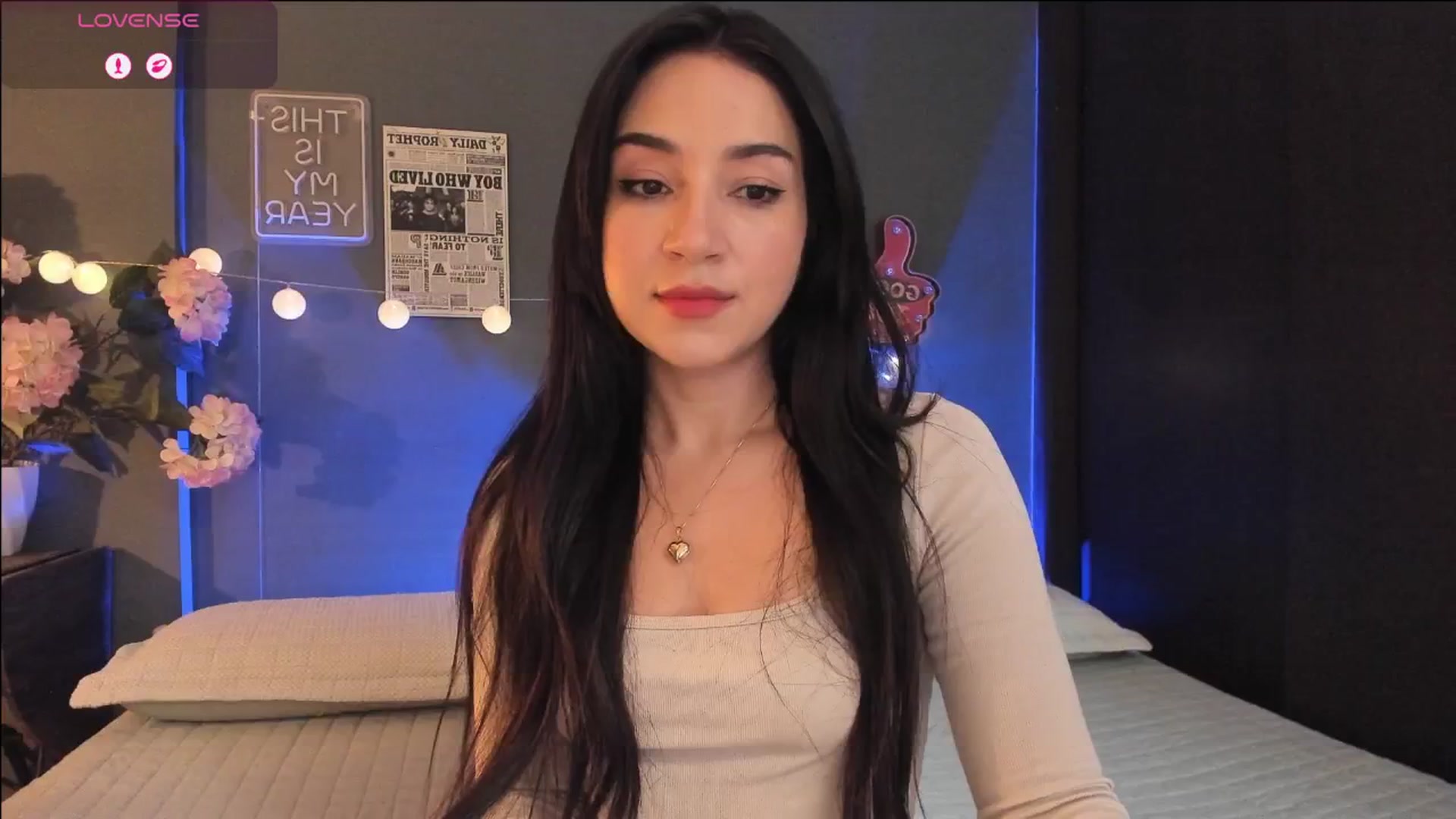 Gallery image thumbnail from dariadiaz_'s myfreecams stream on, 04/29/2026, 16:19 image 1 of 20