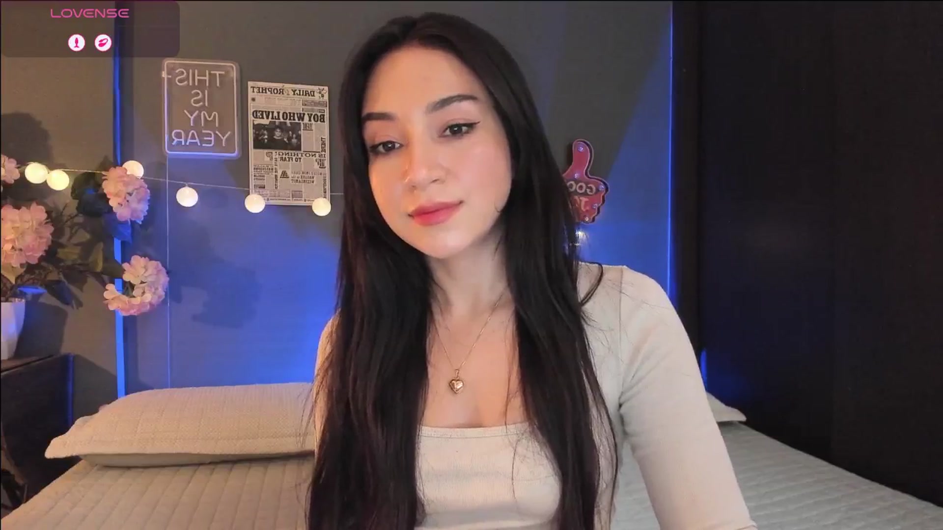 Gallery image thumbnail from dariadiaz_'s myfreecams stream on, 04/29/2026, 16:19 image 2 of 20
