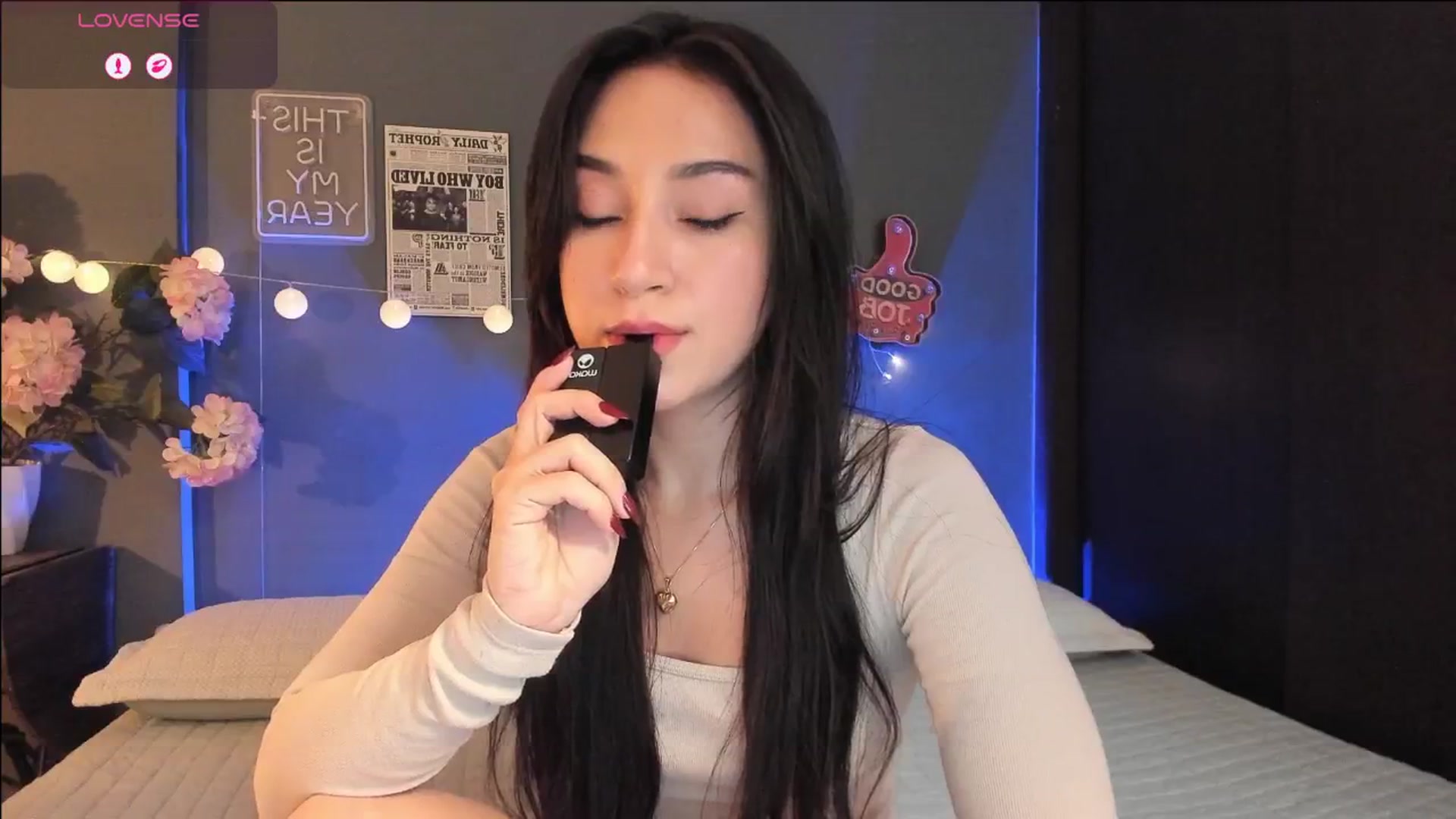 Gallery image thumbnail from dariadiaz_'s myfreecams stream on, 04/29/2026, 16:19 image 4 of 20
