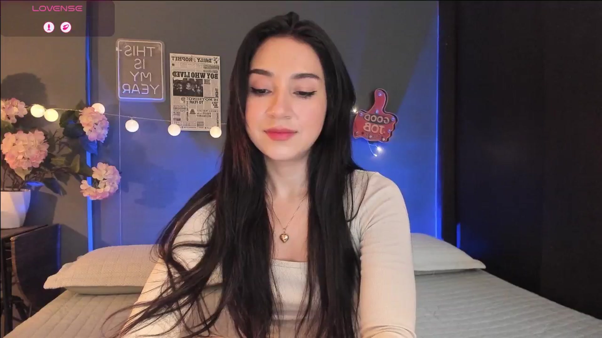 Gallery image thumbnail from dariadiaz_'s myfreecams stream on, 04/29/2026, 16:19 image 6 of 20