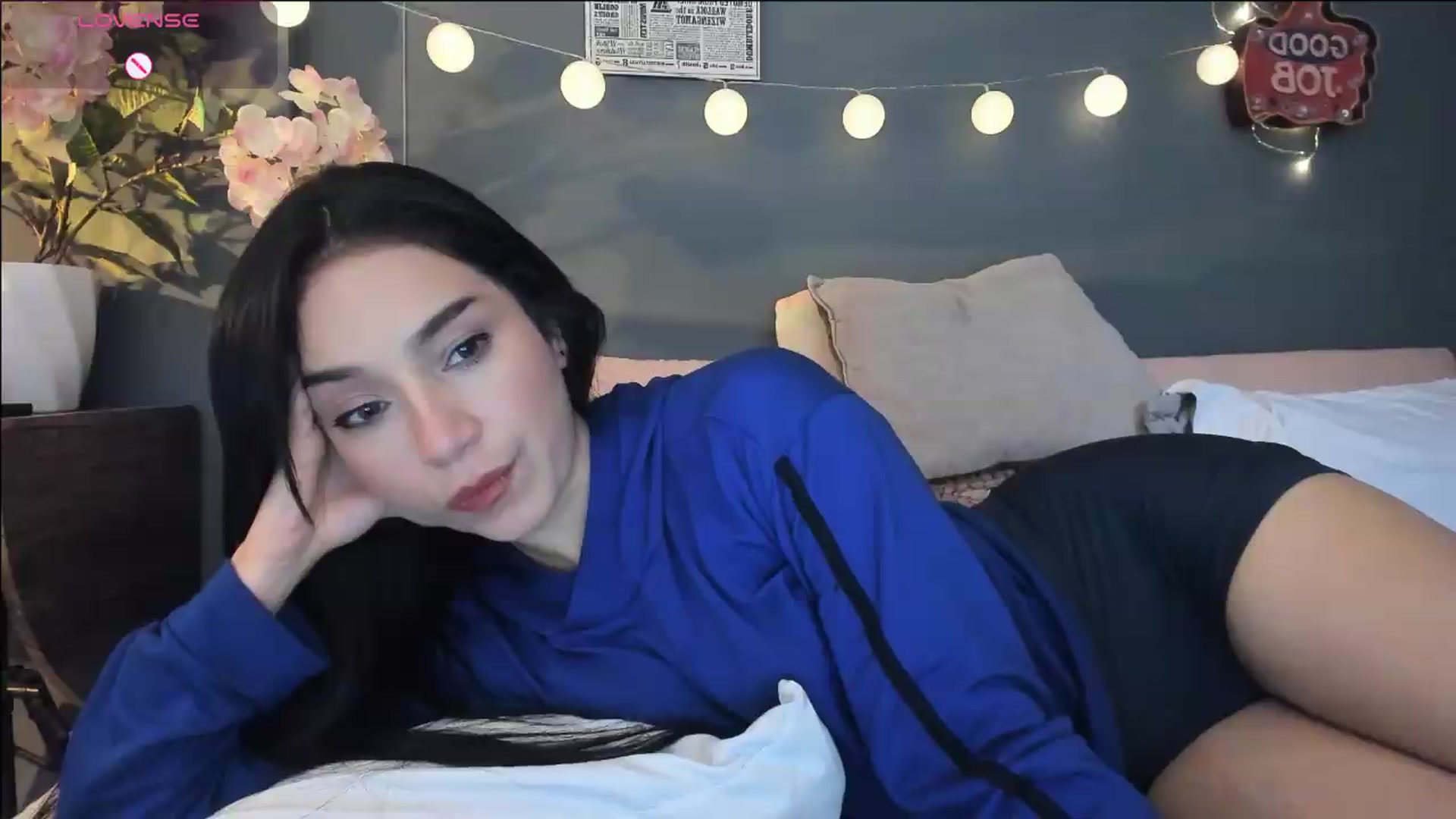 Gallery image thumbnail from dariadiaz_'s myfreecams stream on, 05/27/2026, 16:37 image 1 of 20