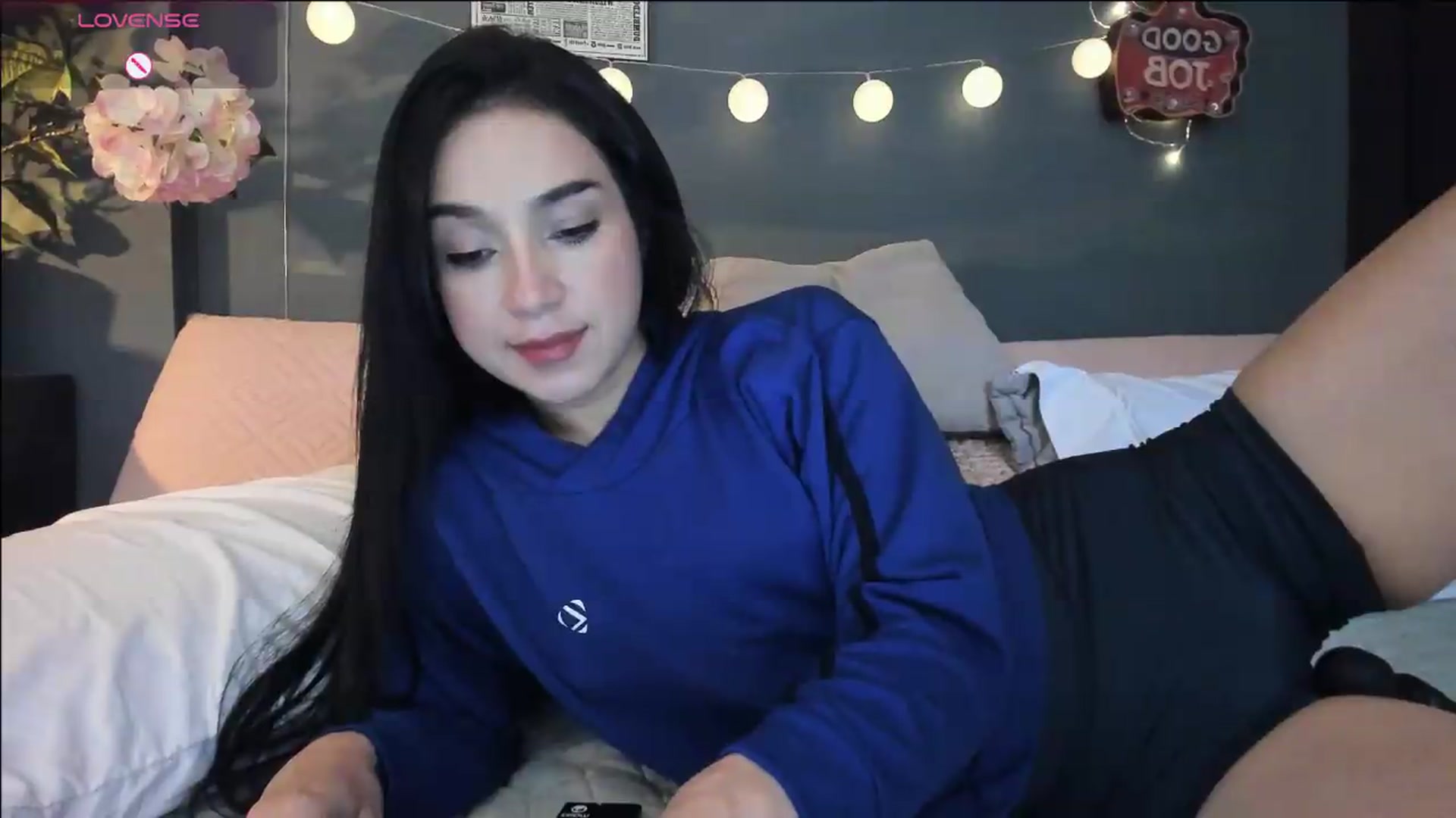 Gallery image thumbnail from dariadiaz_'s myfreecams stream on, 05/27/2026, 16:37 image 18 of 20