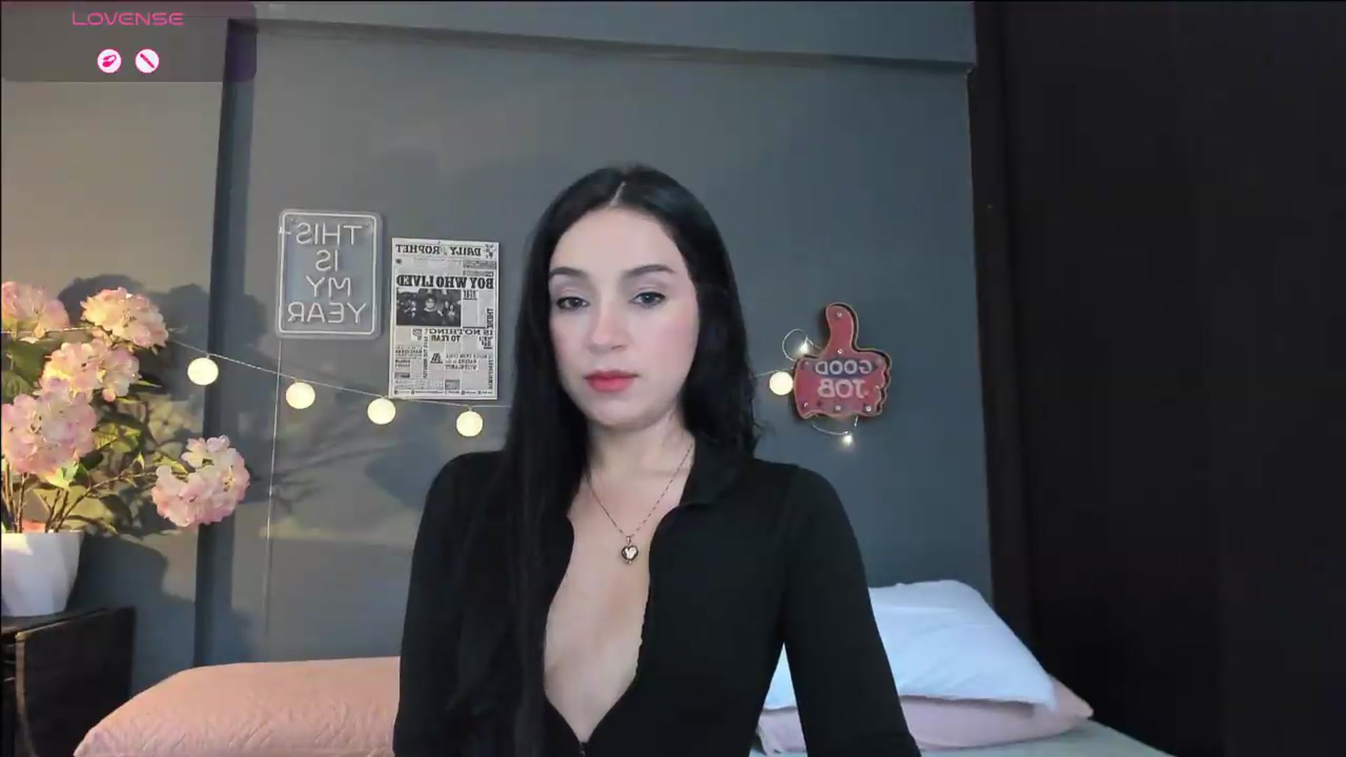 Gallery image thumbnail from dariadiaz_'s myfreecams stream on, 05/28/2026, 16:18 image 9 of 20