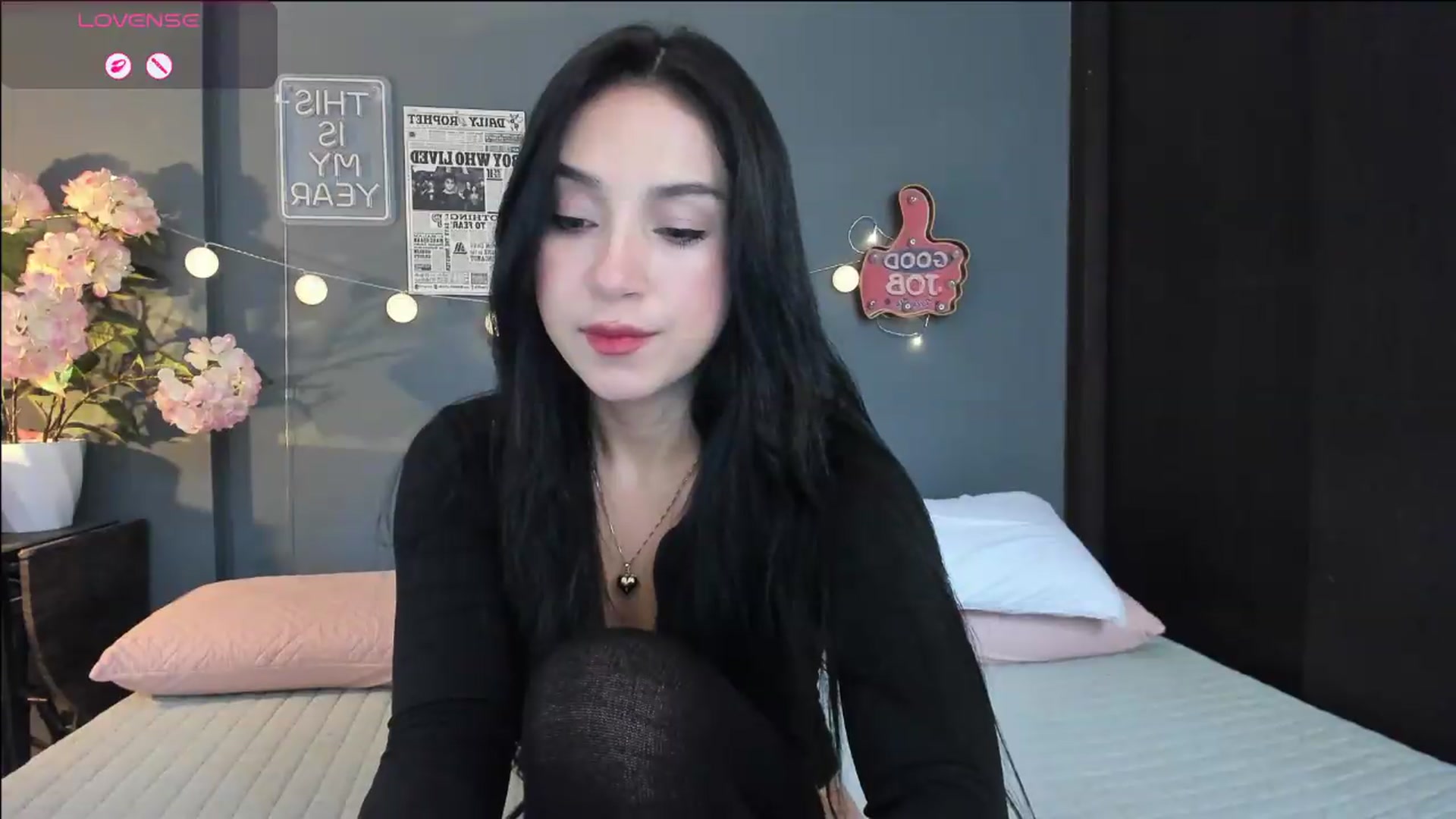Gallery image thumbnail from dariadiaz_'s myfreecams stream on, 05/28/2026, 16:18 image 3 of 20