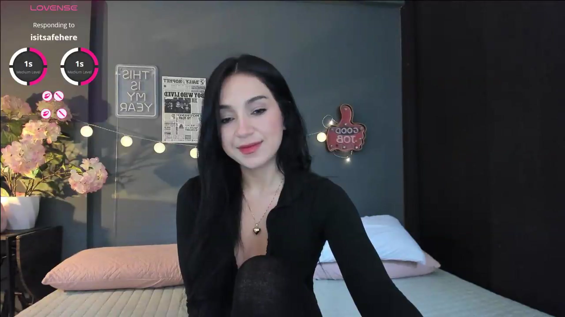 Gallery image thumbnail from dariadiaz_'s myfreecams stream on, 05/28/2026, 16:18 image 8 of 20