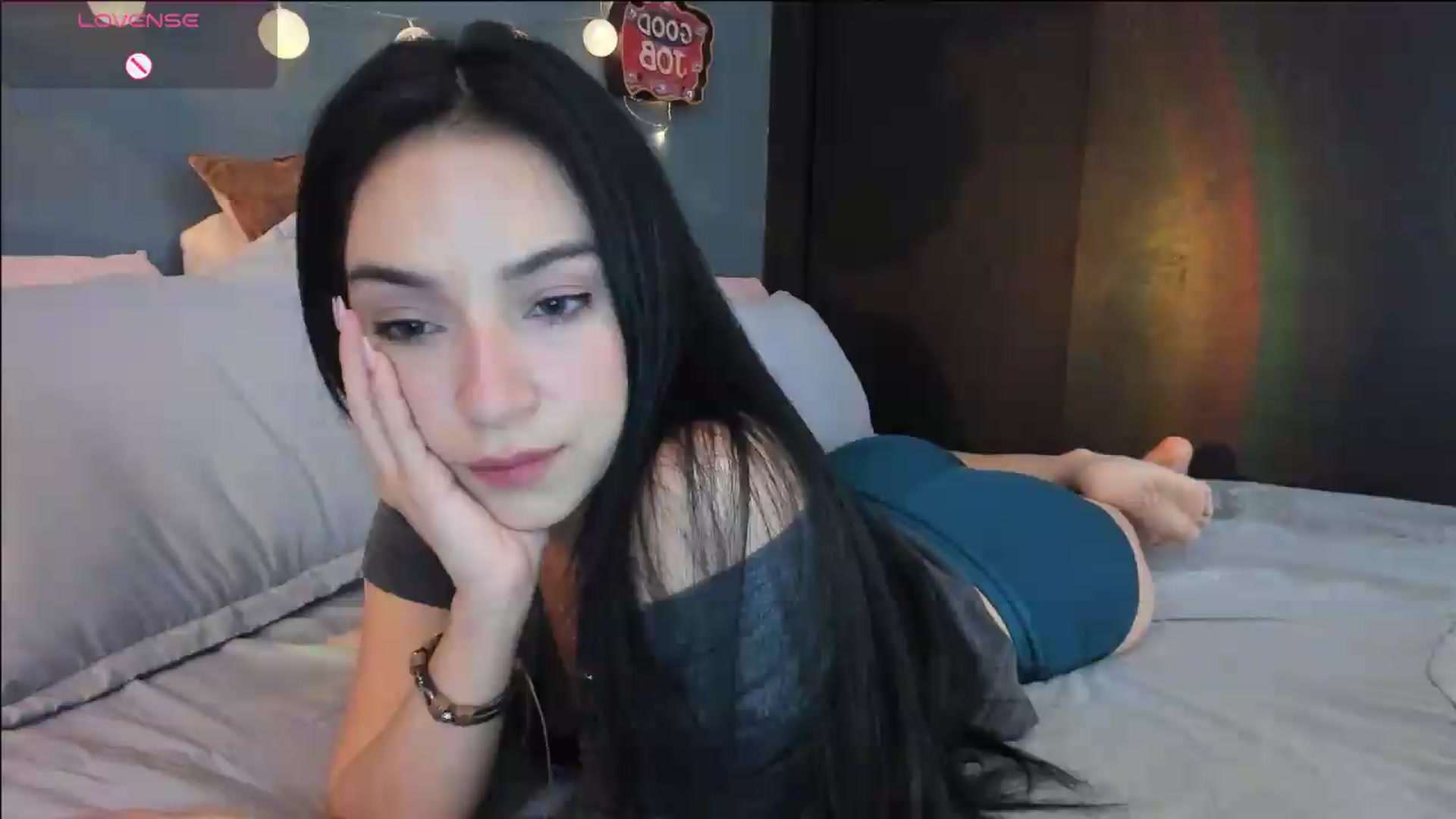 Gallery image thumbnail from dariadiaz_'s myfreecams stream on, 06/09/2026, 17:42 image 1 of 20