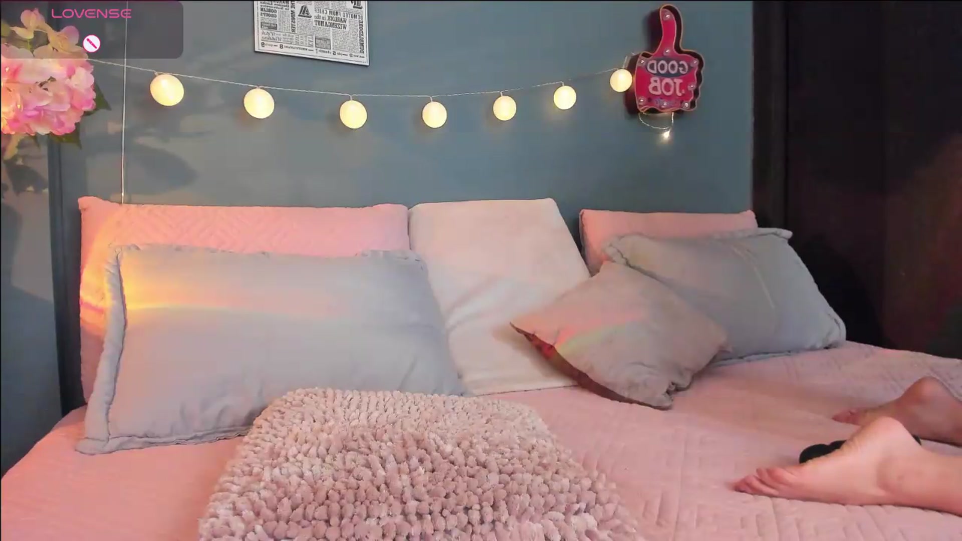 Gallery image thumbnail from dariadiaz_'s myfreecams stream on, 06/19/2026, 19:01 image 9 of 20