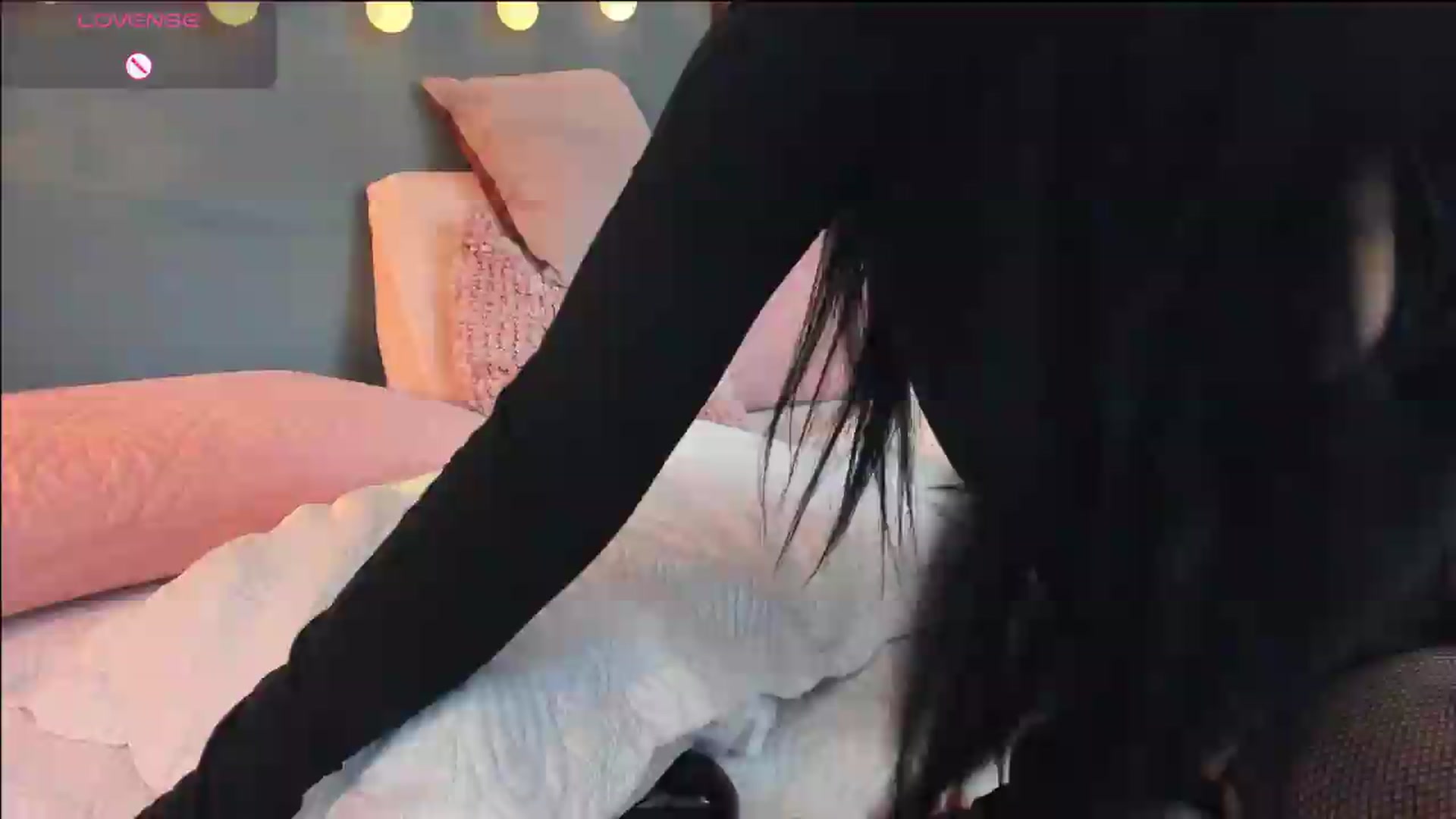 Gallery image thumbnail from dariadiaz_'s myfreecams stream on, 06/26/2026, 18:14 image 7 of 20