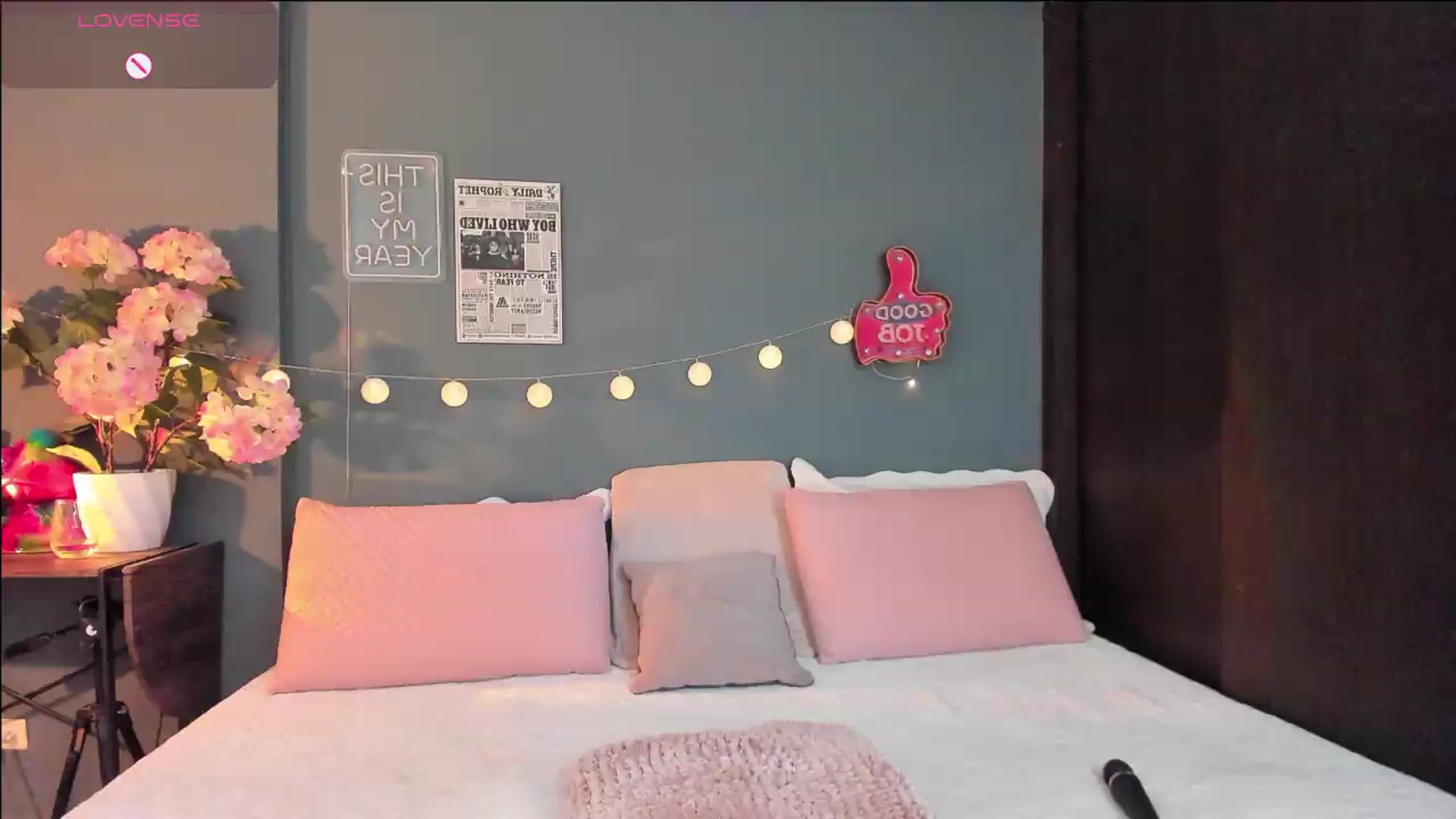 Gallery image thumbnail from dariadiaz_'s myfreecams stream on, 06/27/2026, 15:44 image 3 of 20