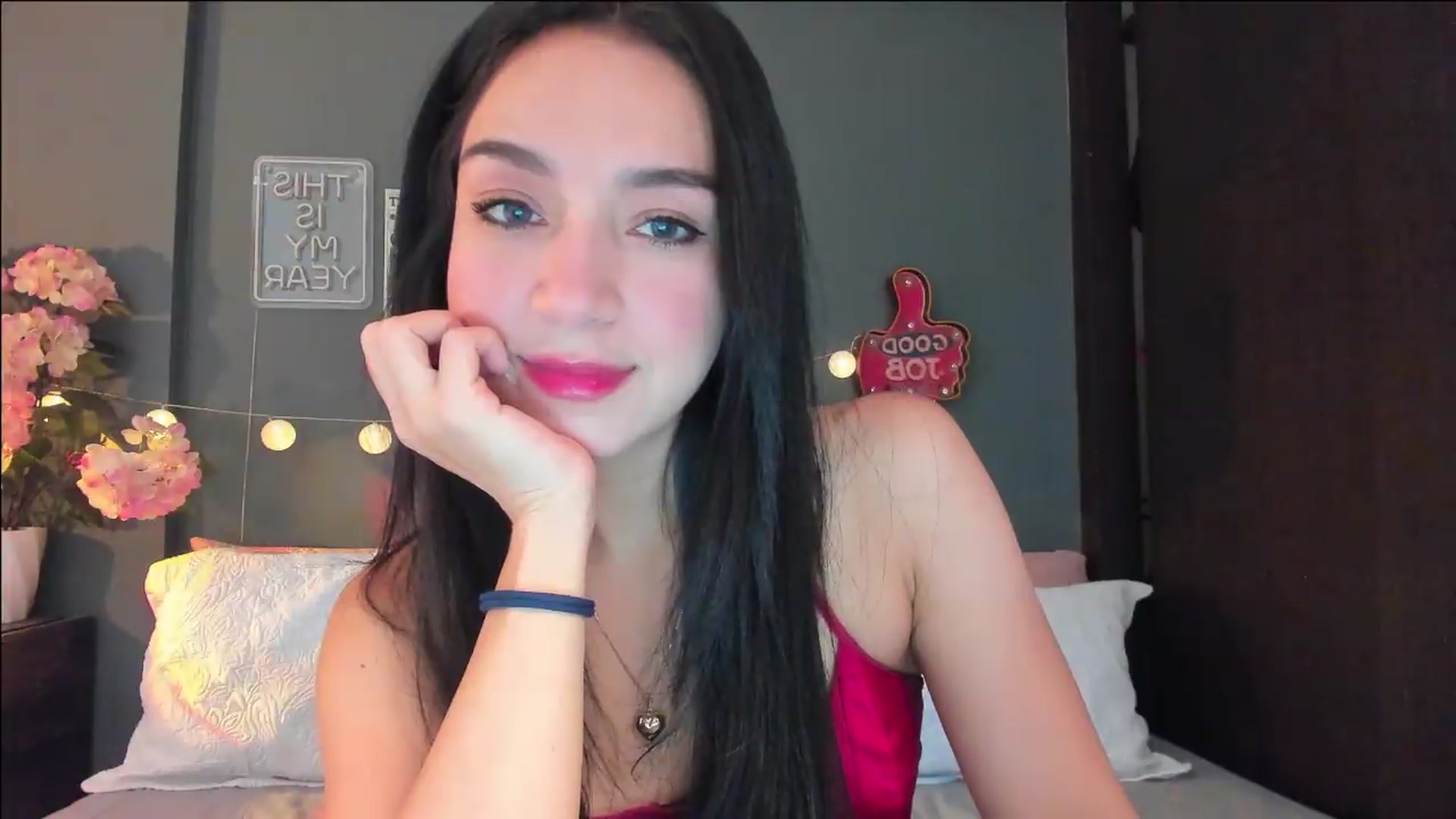 Gallery image thumbnail from dariadiaz_'s myfreecams stream on, 07/04/2026, 16:13 image 13 of 20