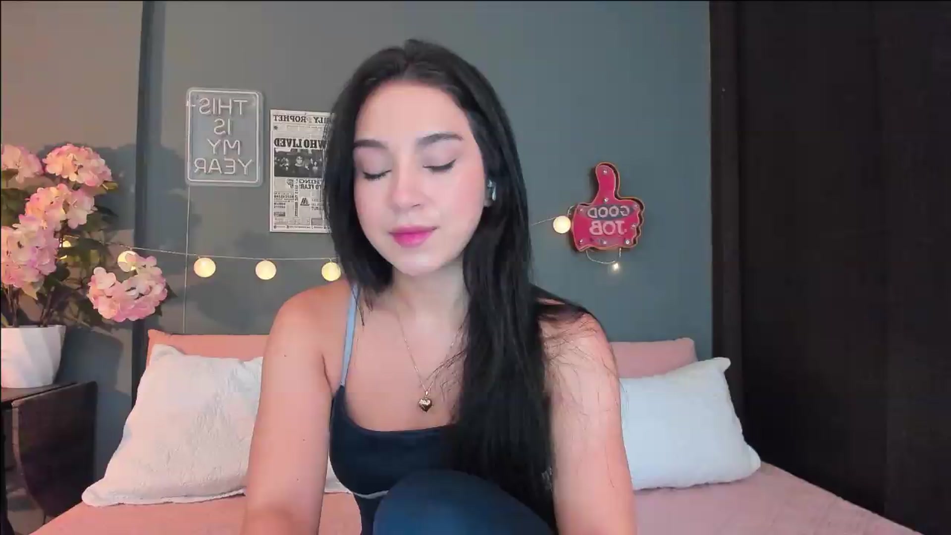 Gallery image thumbnail from dariadiaz_'s myfreecams stream on, 07/08/2026, 15:31 image 3 of 20