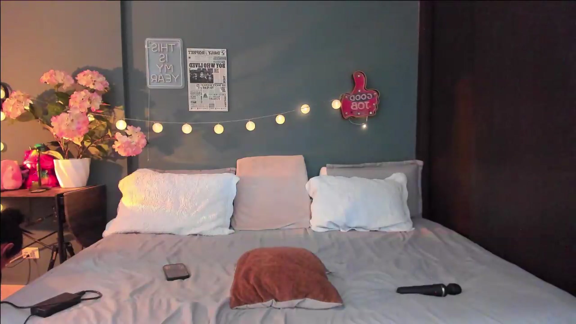 Gallery image thumbnail from dariadiaz_'s myfreecams stream on, 07/15/2026, 19:58 image 12 of 20