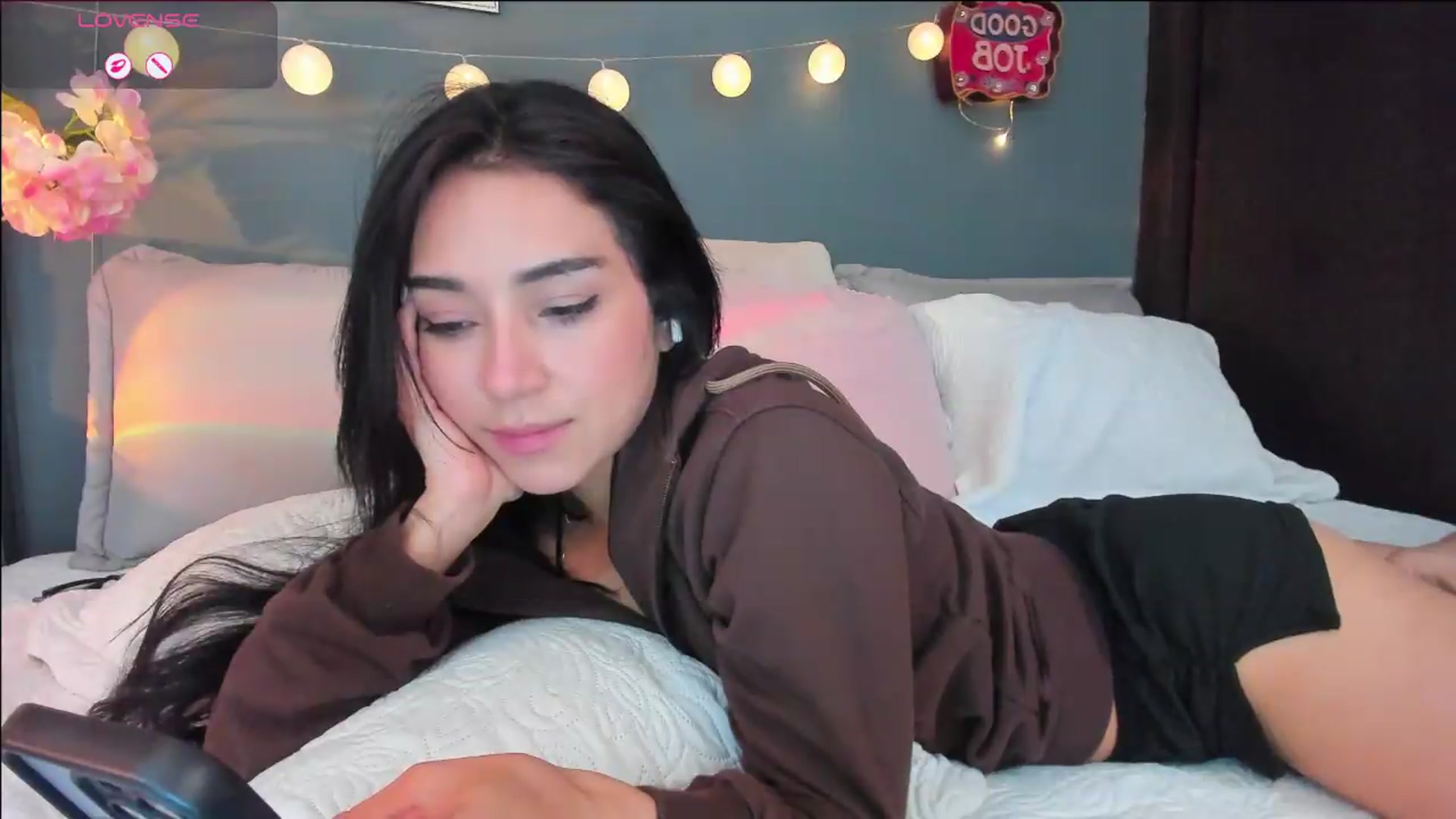 Gallery image thumbnail from dariadiaz_'s myfreecams stream on, 07/21/2026, 18:03 image 2 of 20