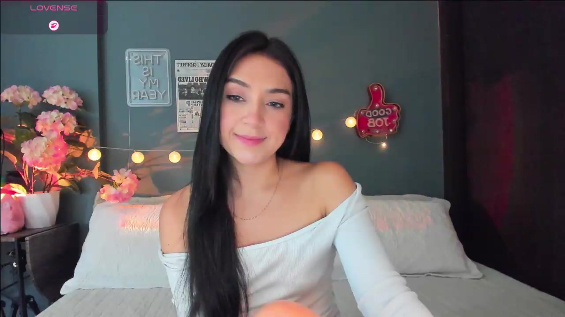 Gallery image thumbnail from dariadiaz_'s myfreecams stream on, 07/27/2026, 07:06 image 4 of 20