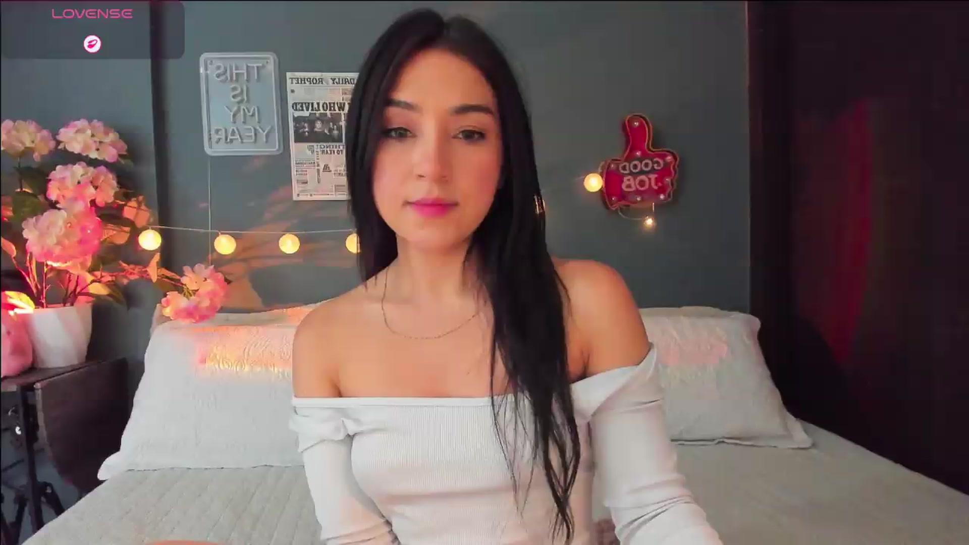 Gallery image thumbnail from dariadiaz_'s myfreecams stream on, 07/27/2026, 07:06 image 1 of 20