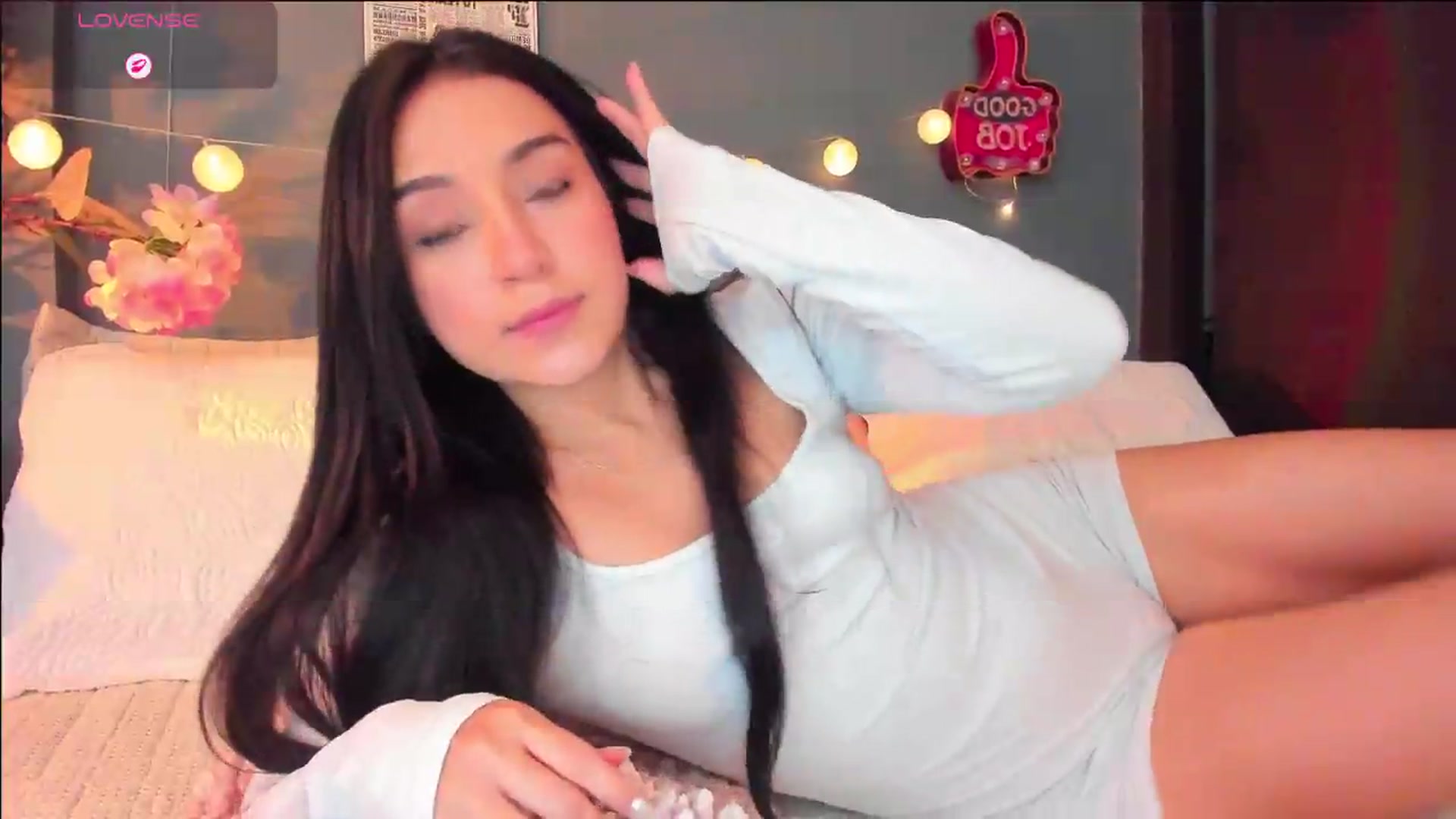 Gallery image thumbnail from dariadiaz_'s myfreecams stream on, 07/27/2026, 07:06 image 13 of 20