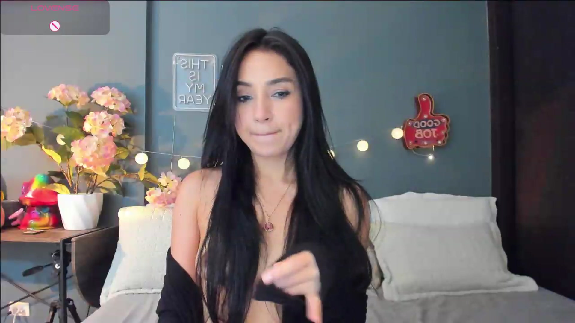 Gallery image thumbnail from dariadiaz_'s myfreecams stream on, 08/03/2026, 07:13 image 20 of 20