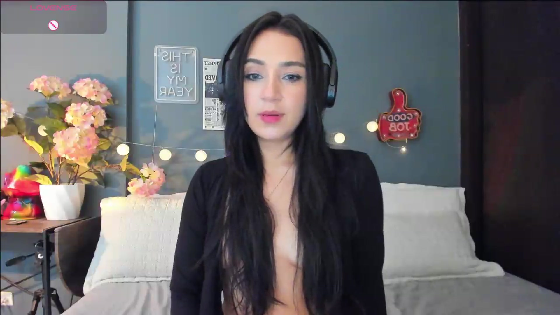 Gallery image thumbnail from dariadiaz_'s myfreecams stream on, 08/03/2026, 07:13 image 9 of 20