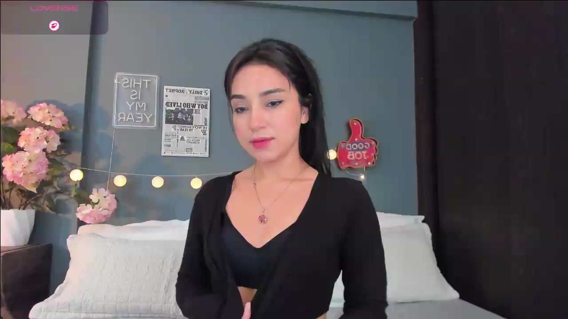 Gallery image thumbnail from dariadiaz_'s myfreecams stream on, 08/03/2026, 14:52 image 15 of 20
