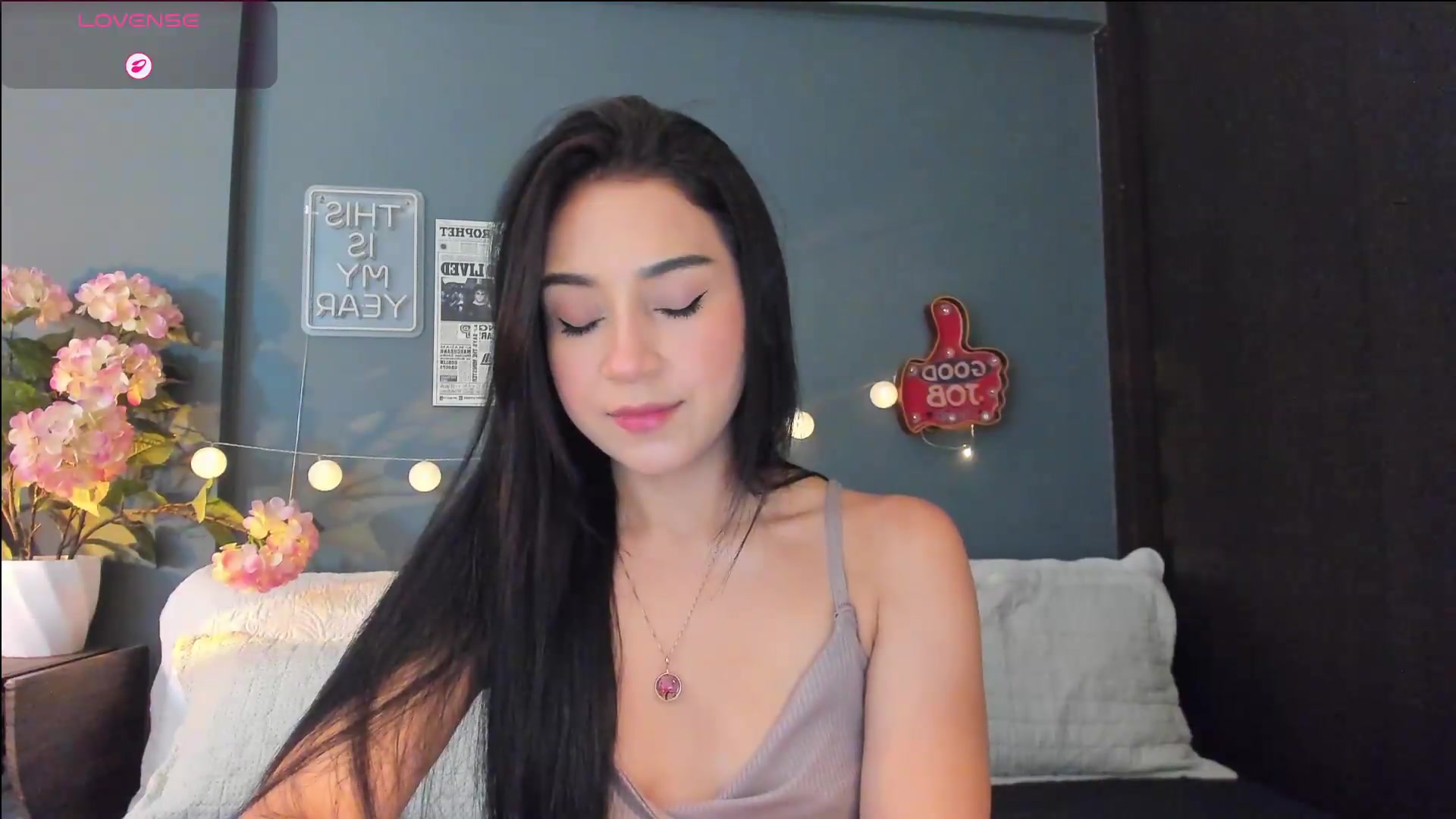 Gallery image thumbnail from dariadiaz_'s myfreecams stream on, 08/05/2026, 06:55 image 20 of 20