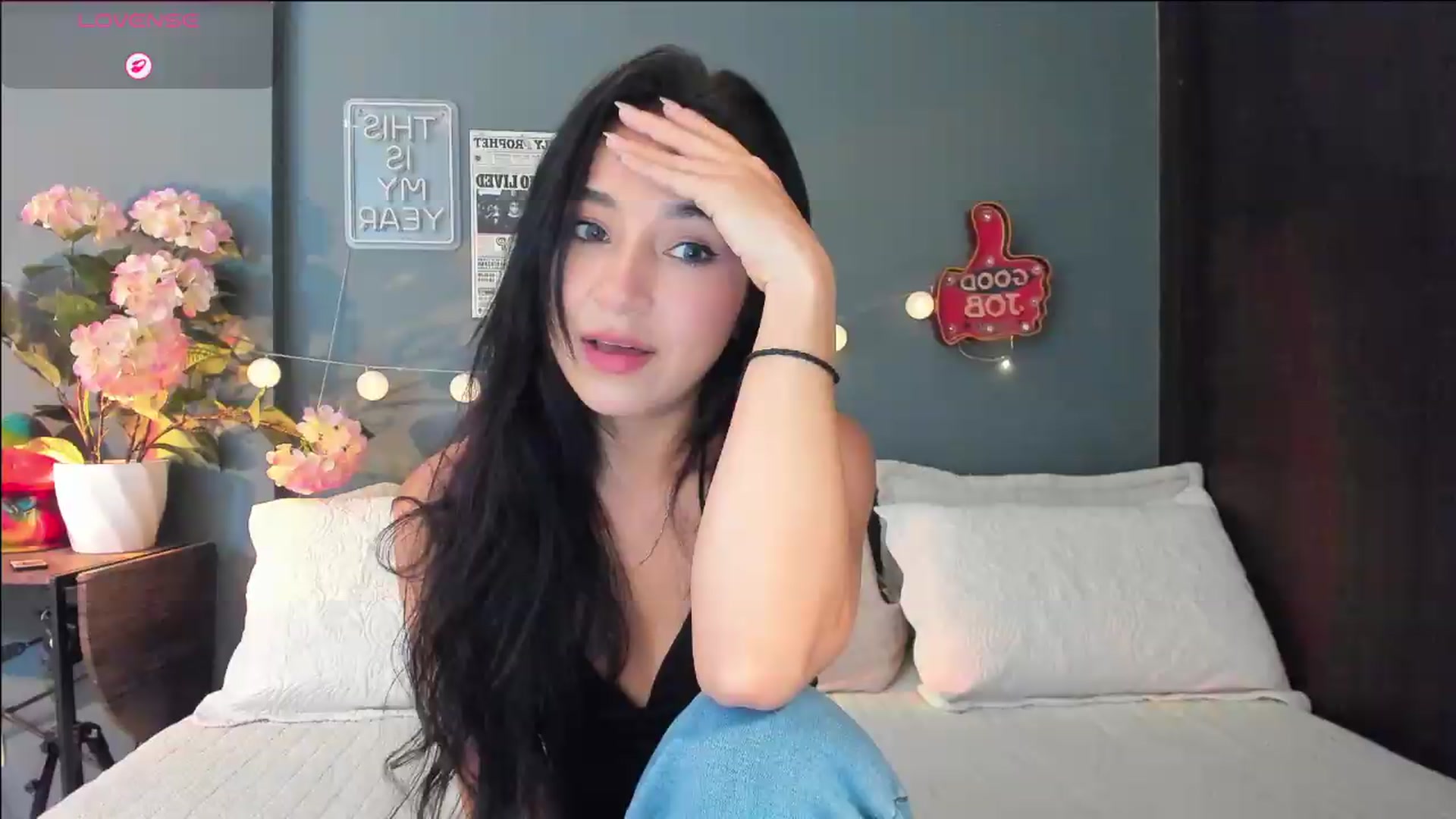 Gallery image thumbnail from dariadiaz_'s myfreecams stream on, 08/10/2026, 07:48 image 9 of 20