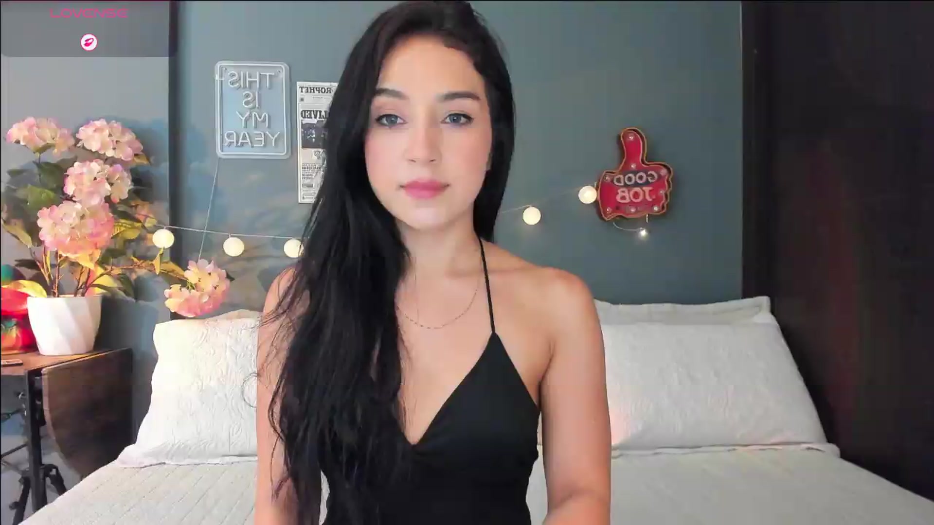 Gallery image thumbnail from dariadiaz_'s myfreecams stream on, 08/10/2026, 07:48 image 5 of 20