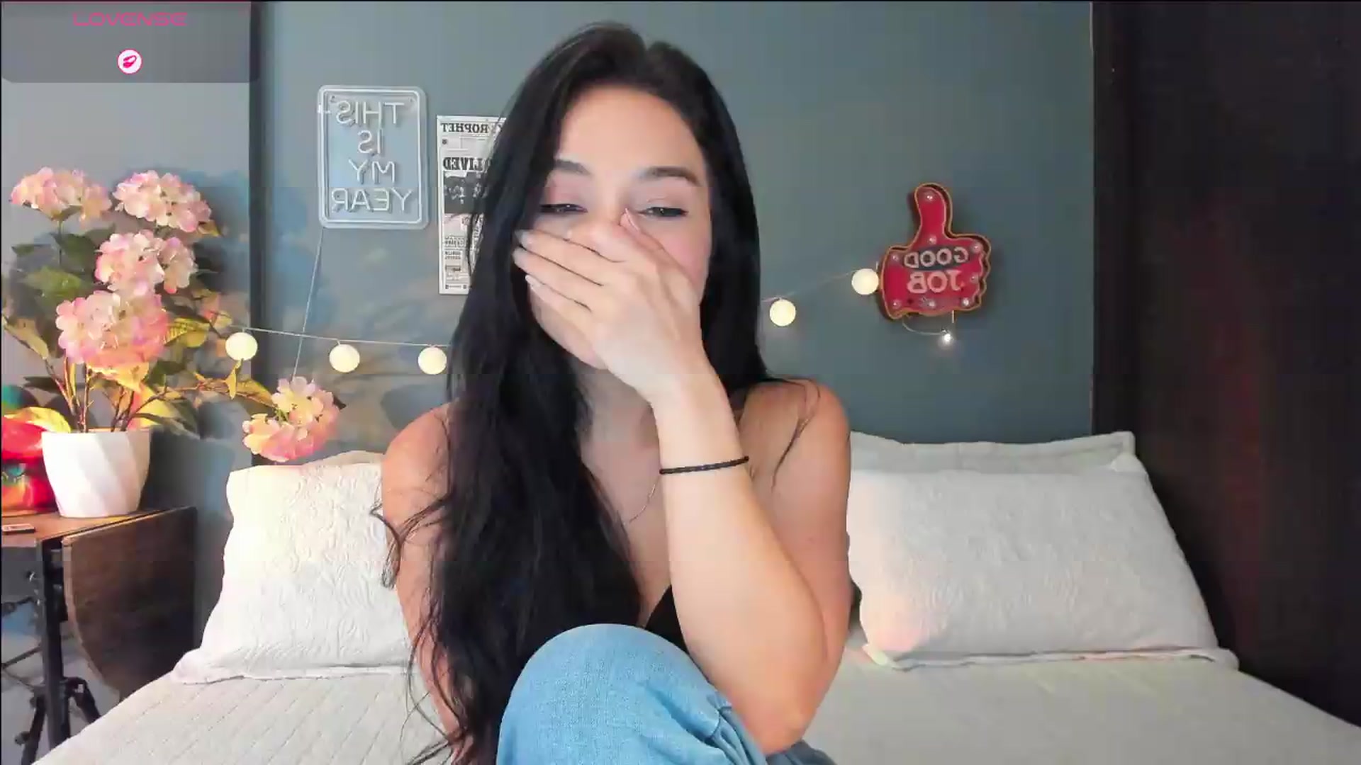 Gallery image thumbnail from dariadiaz_'s myfreecams stream on, 08/10/2026, 07:48 image 10 of 20