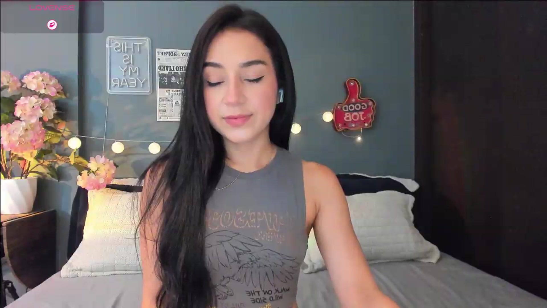 Gallery image thumbnail from dariadiaz_'s myfreecams stream on, 08/12/2026, 07:51 image 2 of 20