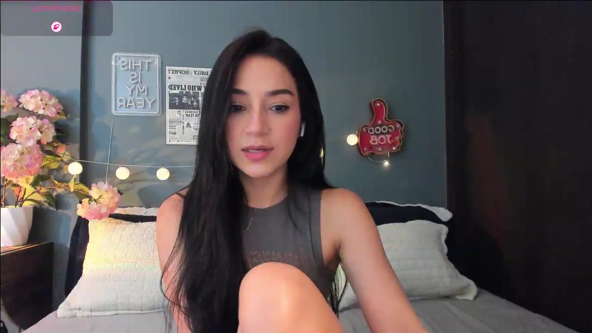 Gallery image thumbnail from dariadiaz_'s myfreecams stream on, 08/12/2026, 07:51 image 5 of 20